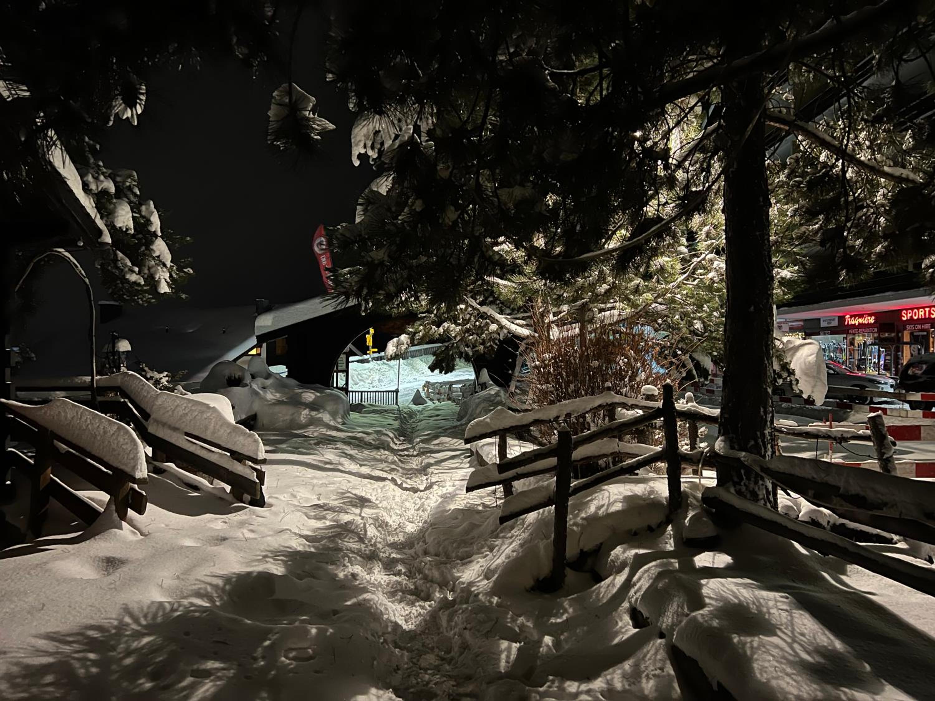 Cosy studio for 4 near ski lift, MELEZES K22