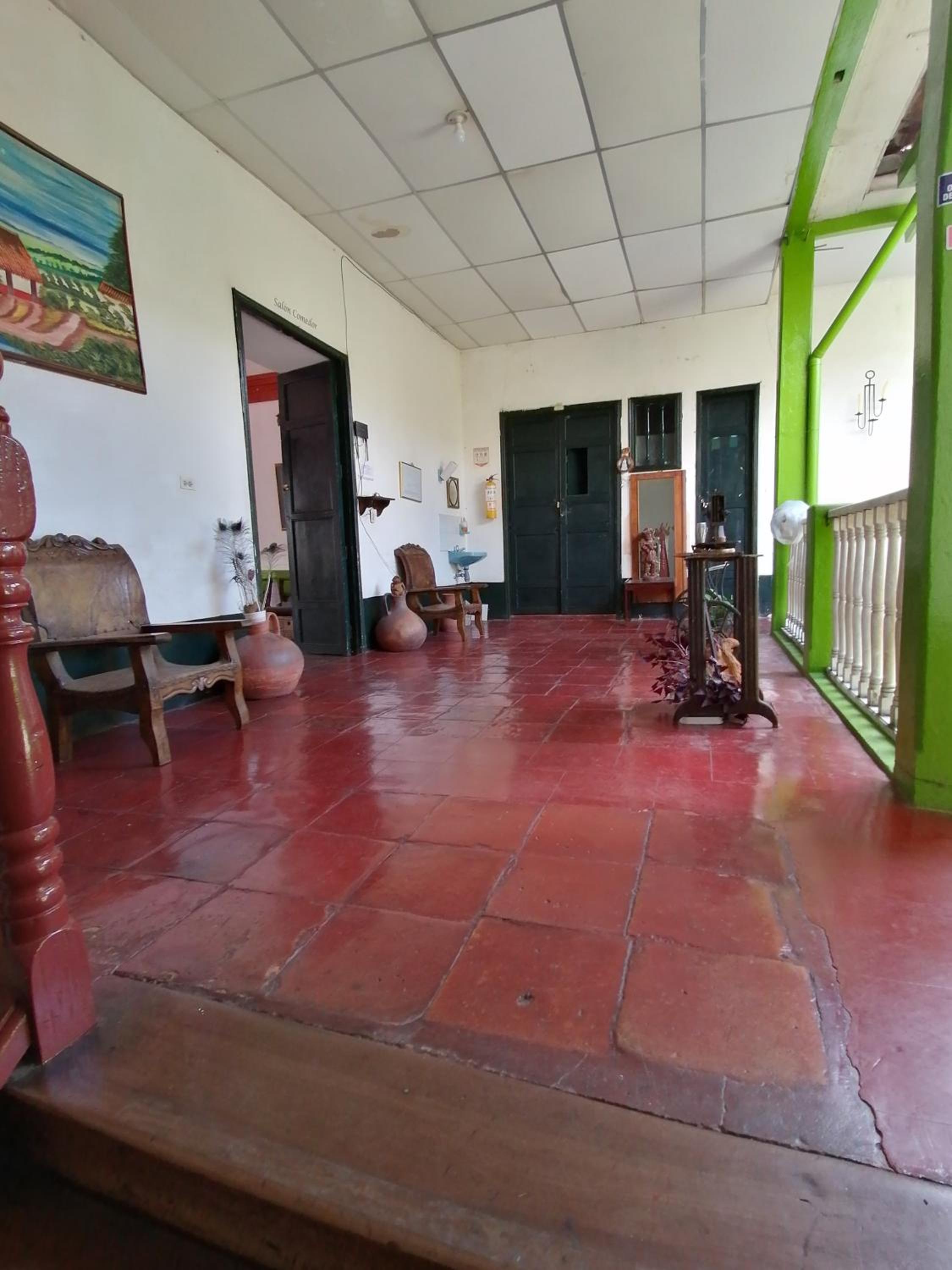Photo 8