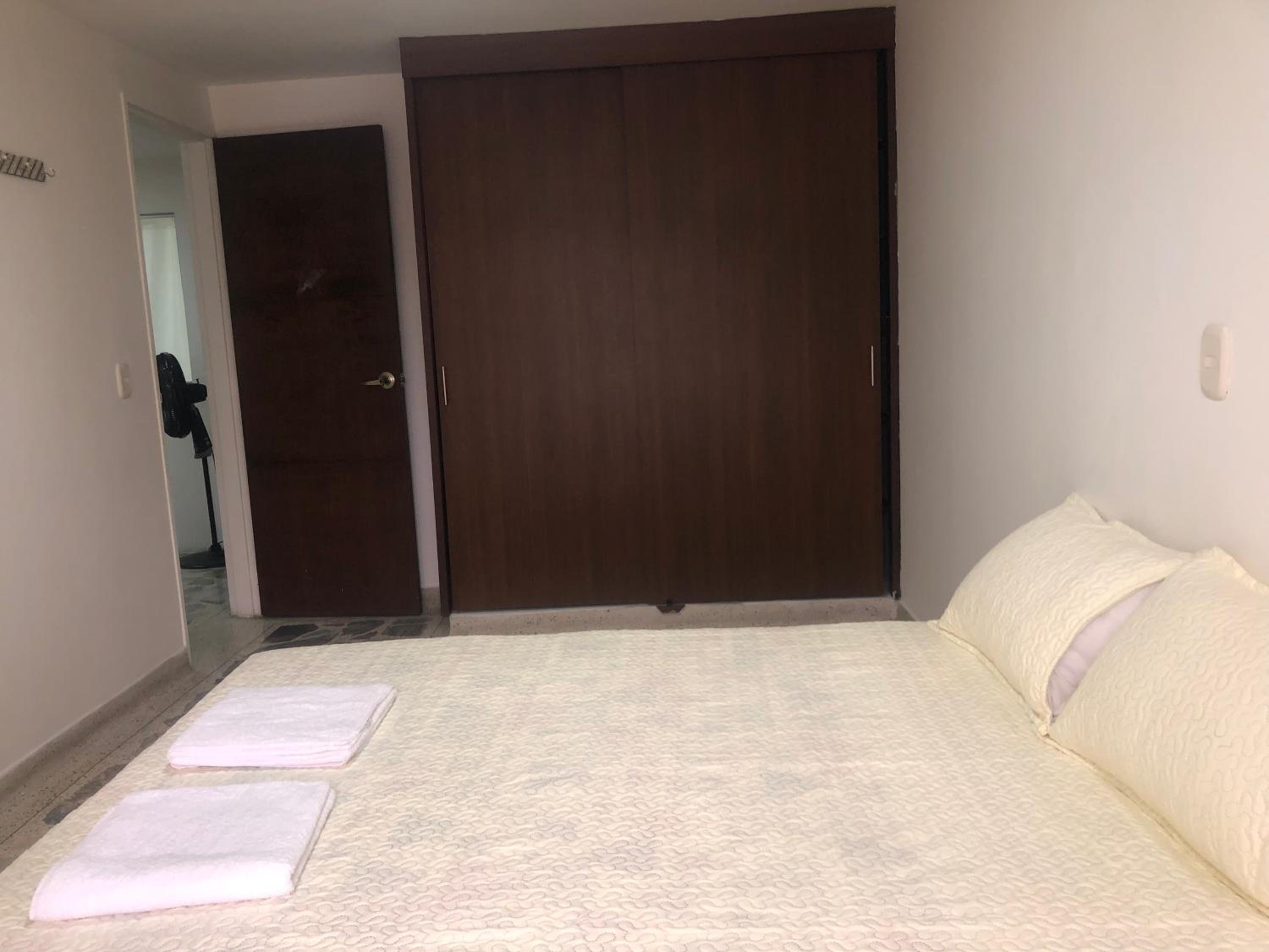 Apartamento cómodo en laureles, grande , céntrico , bien ubicado Apto303