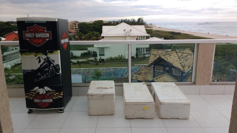 Felicidade in sea front