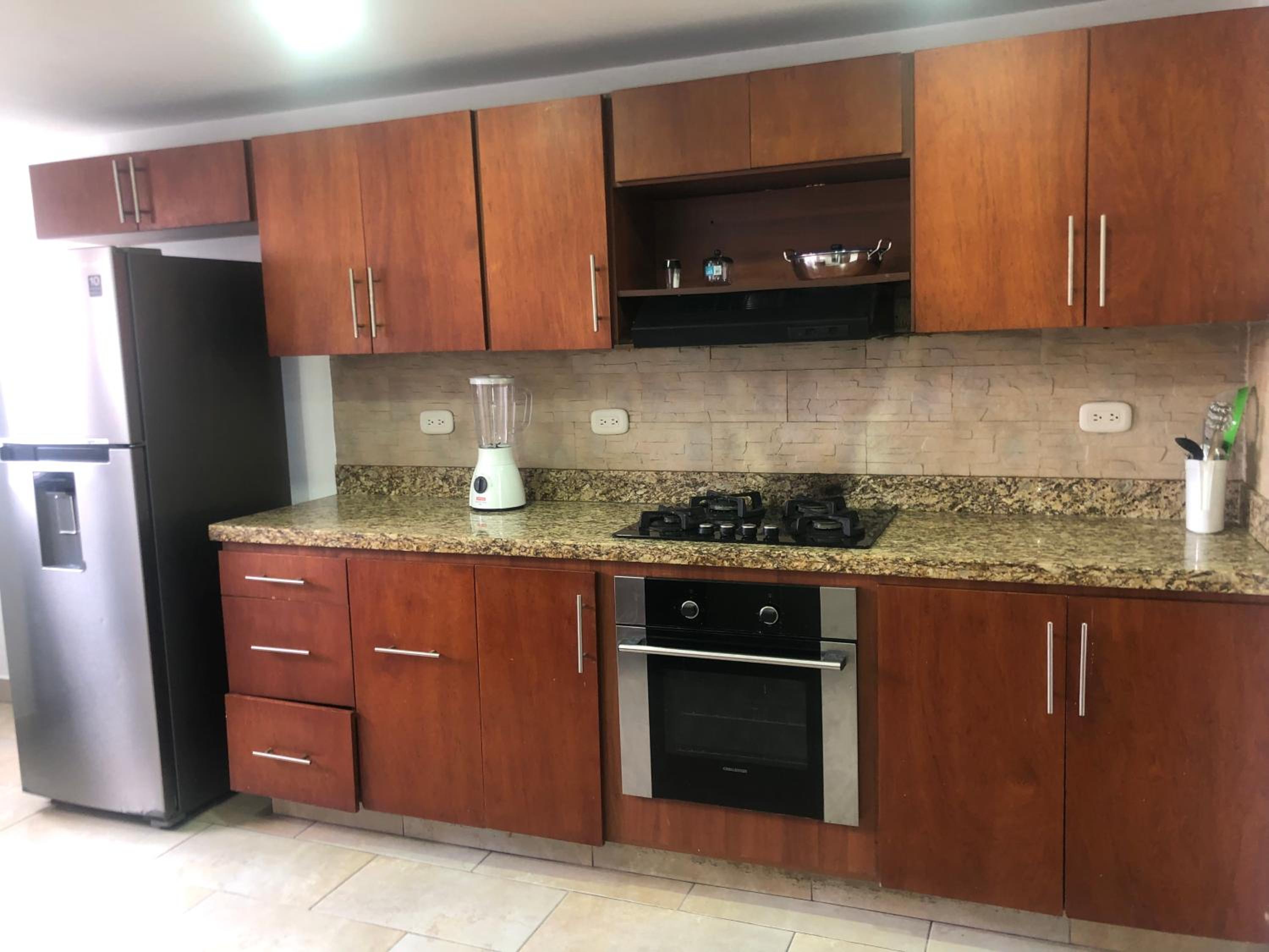 Apartamento cómodo en laureles, grande , céntrico , bien ubicado Apto303