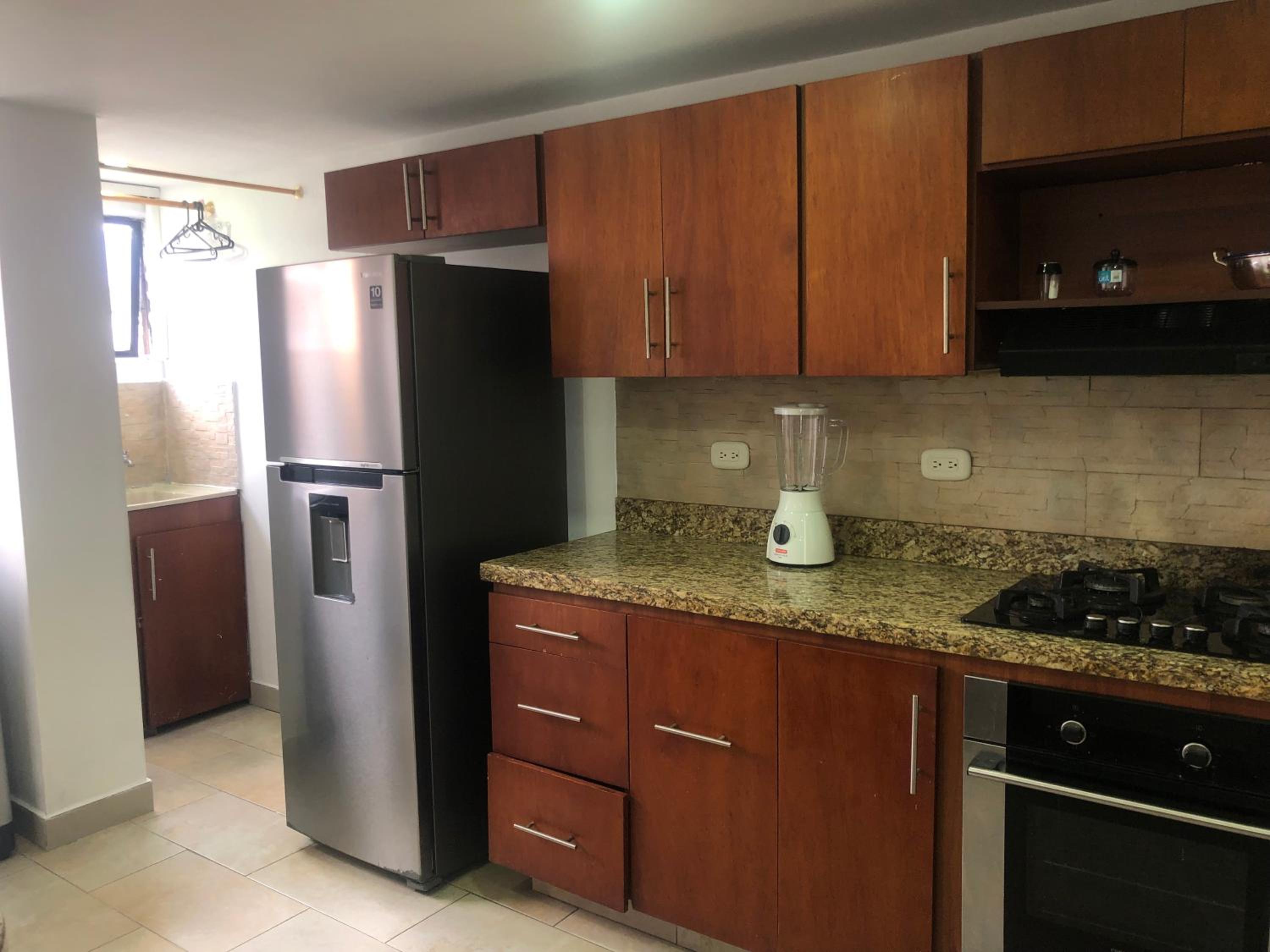 Apartamento cómodo en laureles, grande , céntrico , bien ubicado Apto303