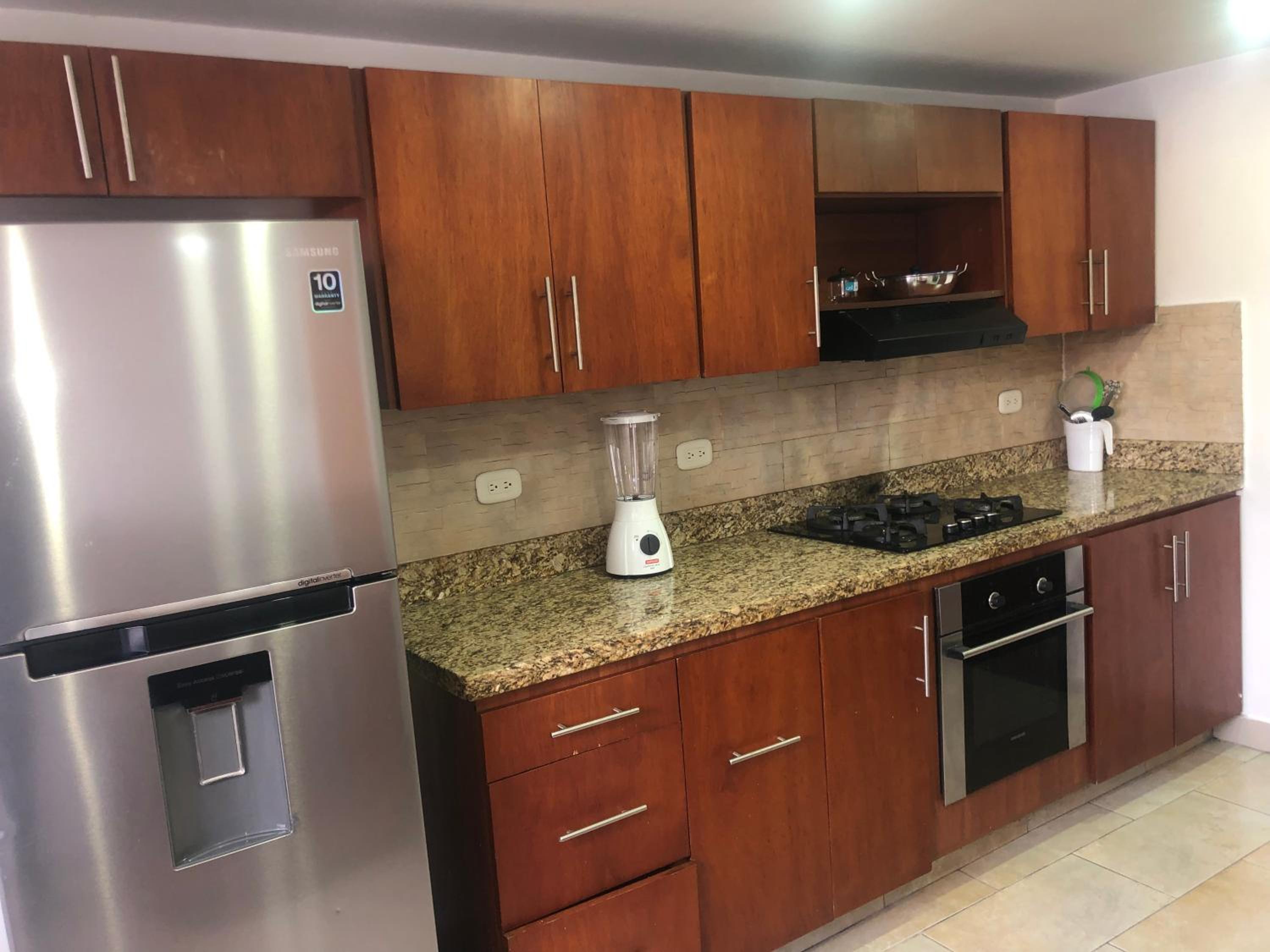 Apartamento cómodo en laureles, grande , céntrico , bien ubicado Apto303