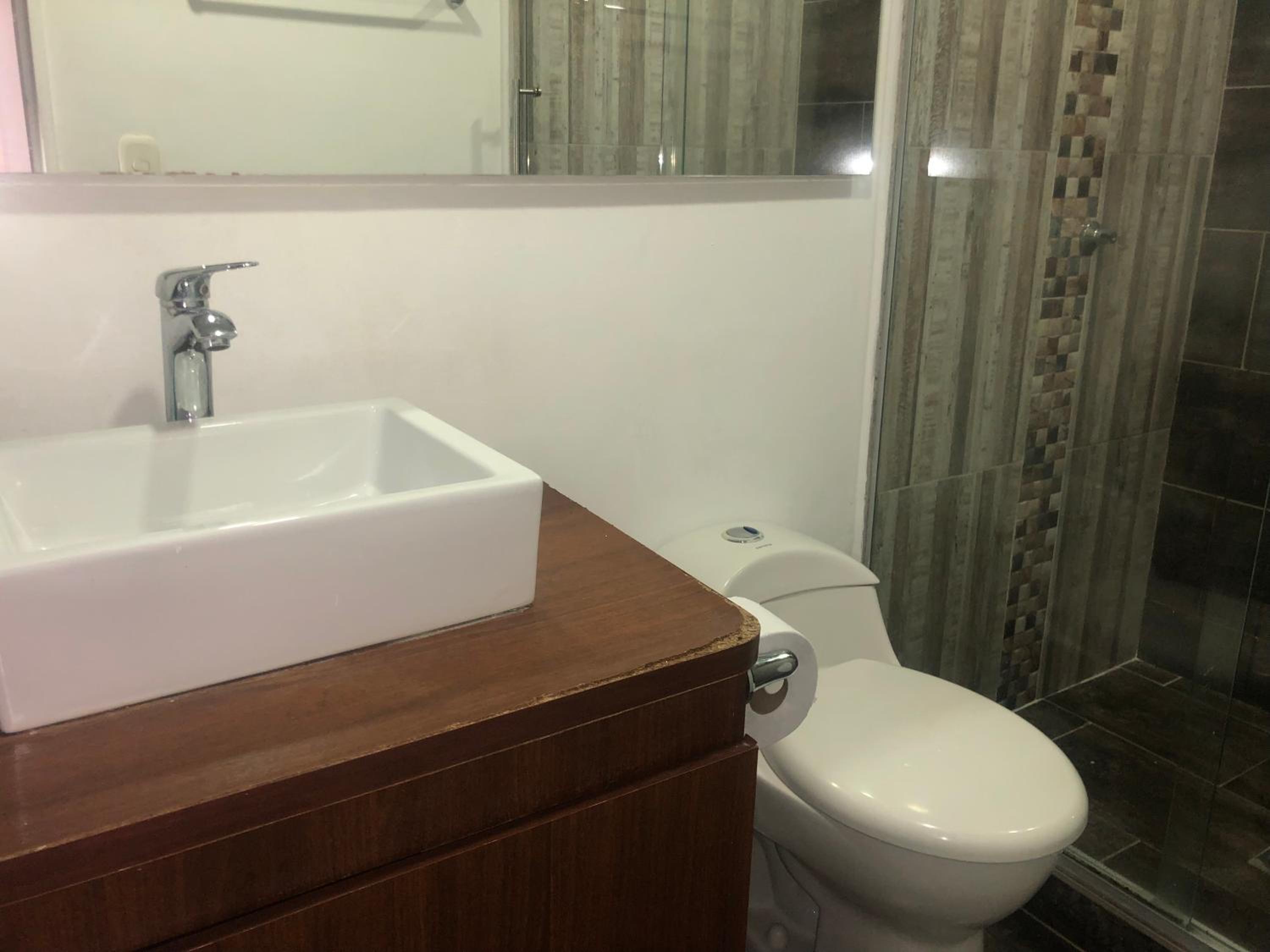 Apartamento cómodo en laureles, grande , céntrico , bien ubicado Apto303