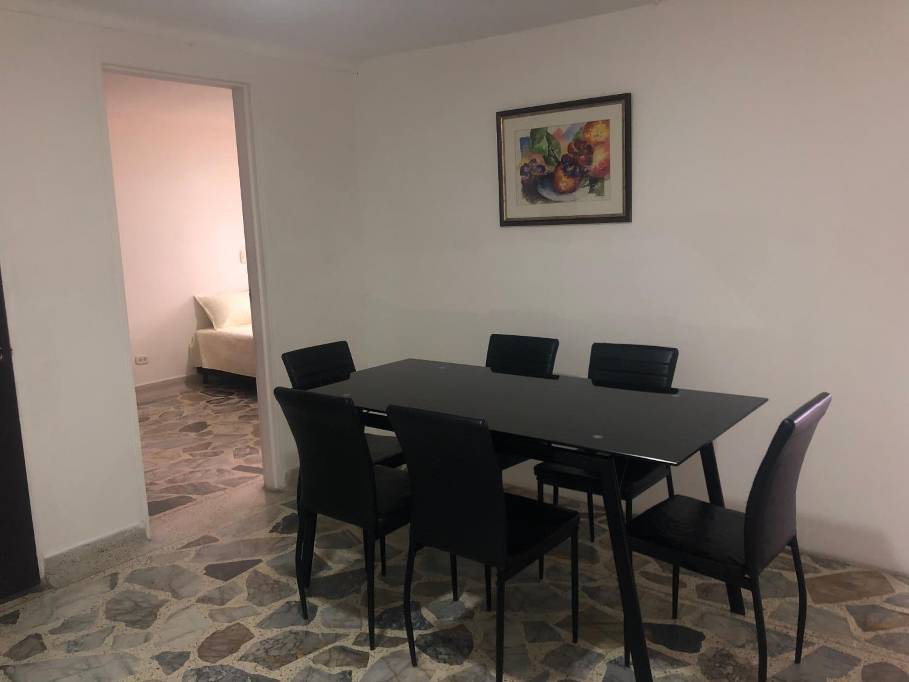 Apartamento cómodo en laureles, grande , céntrico , bien ubicado Apto303