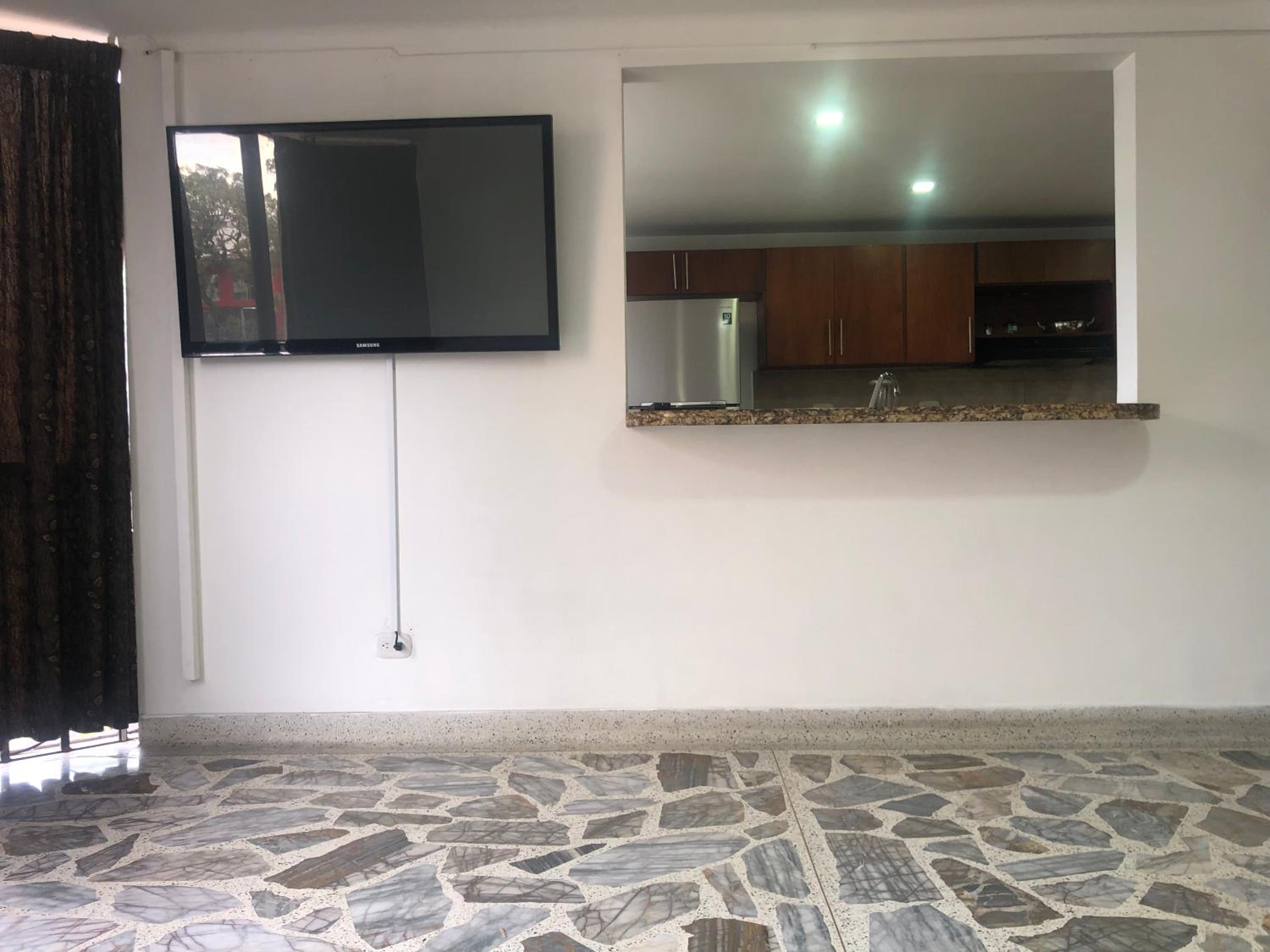 Apartamento cómodo en laureles, grande , céntrico , bien ubicado Apto303
