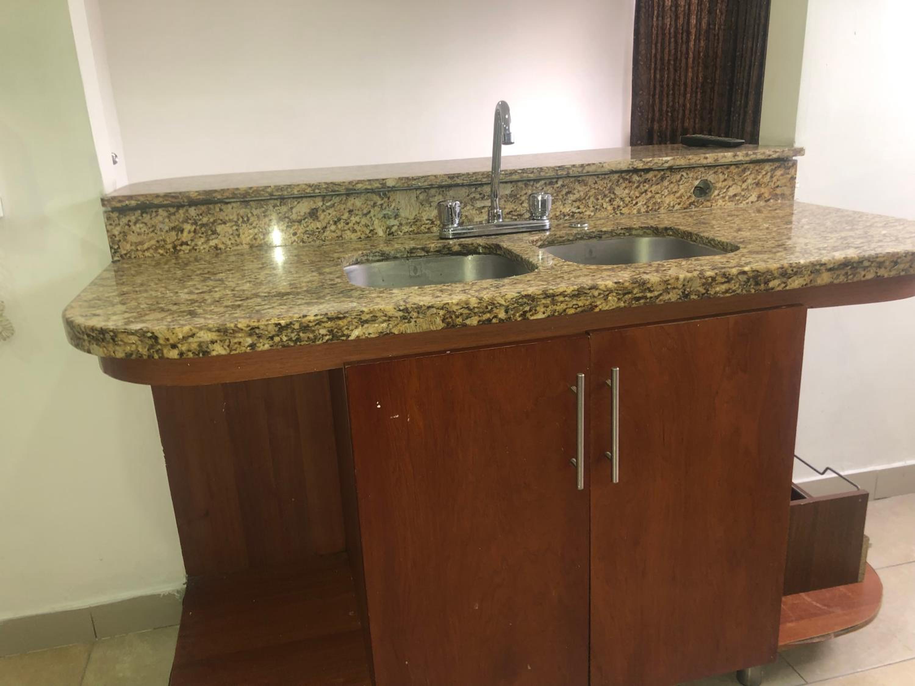Apartamento cómodo en laureles, grande , céntrico , bien ubicado Apto303