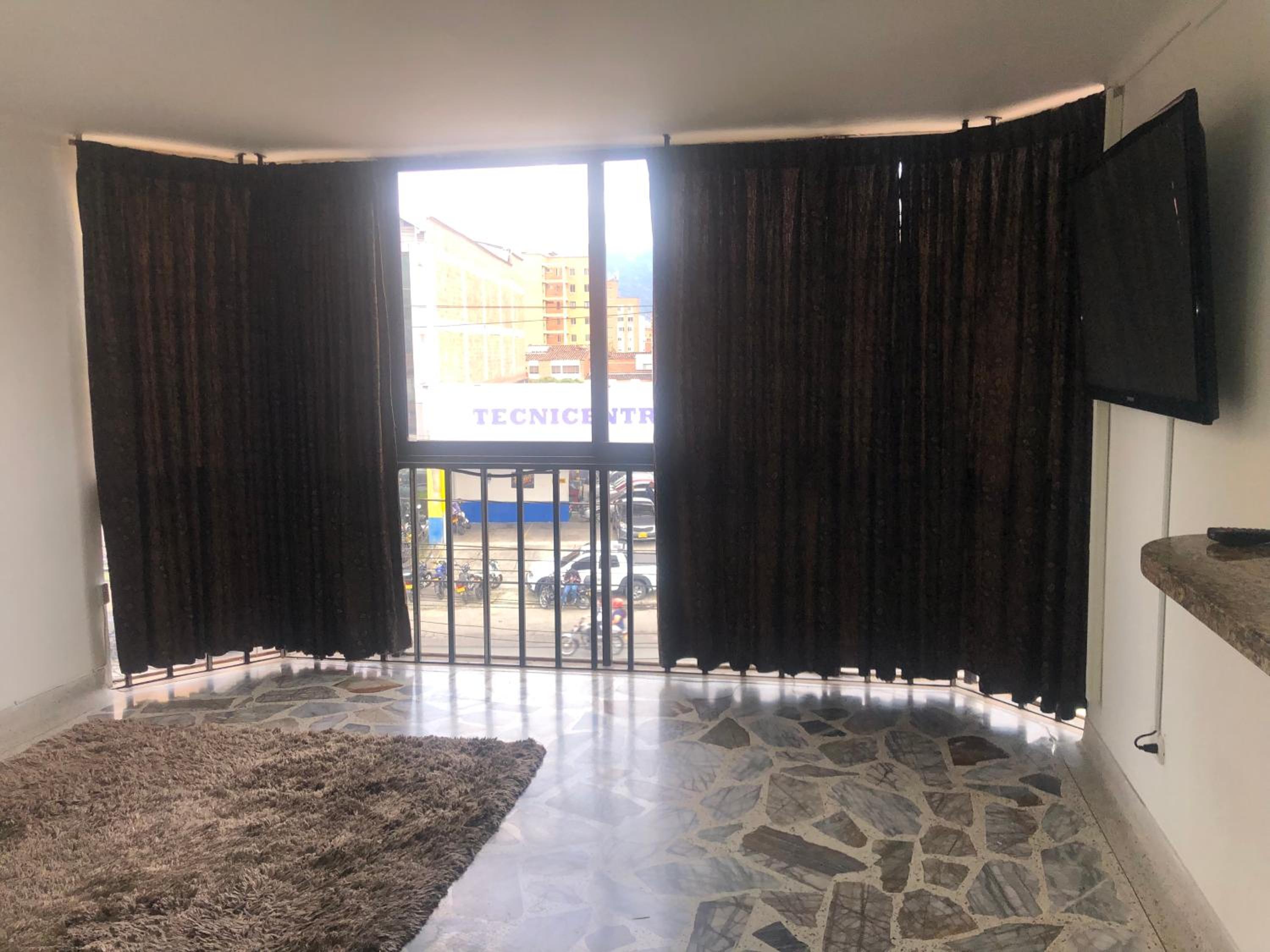 Apartamento cómodo en laureles, grande , céntrico , bien ubicado Apto303