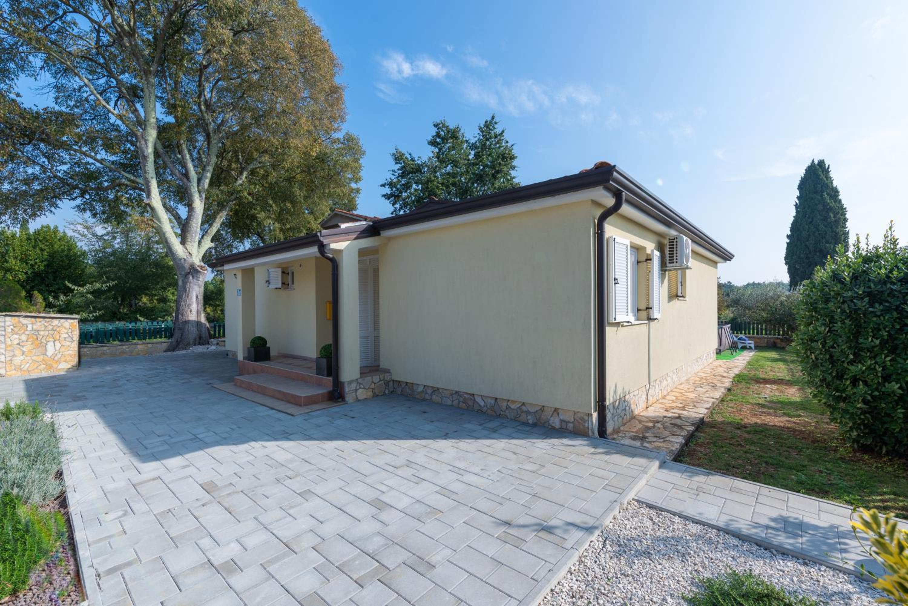 Villa Luck view 4