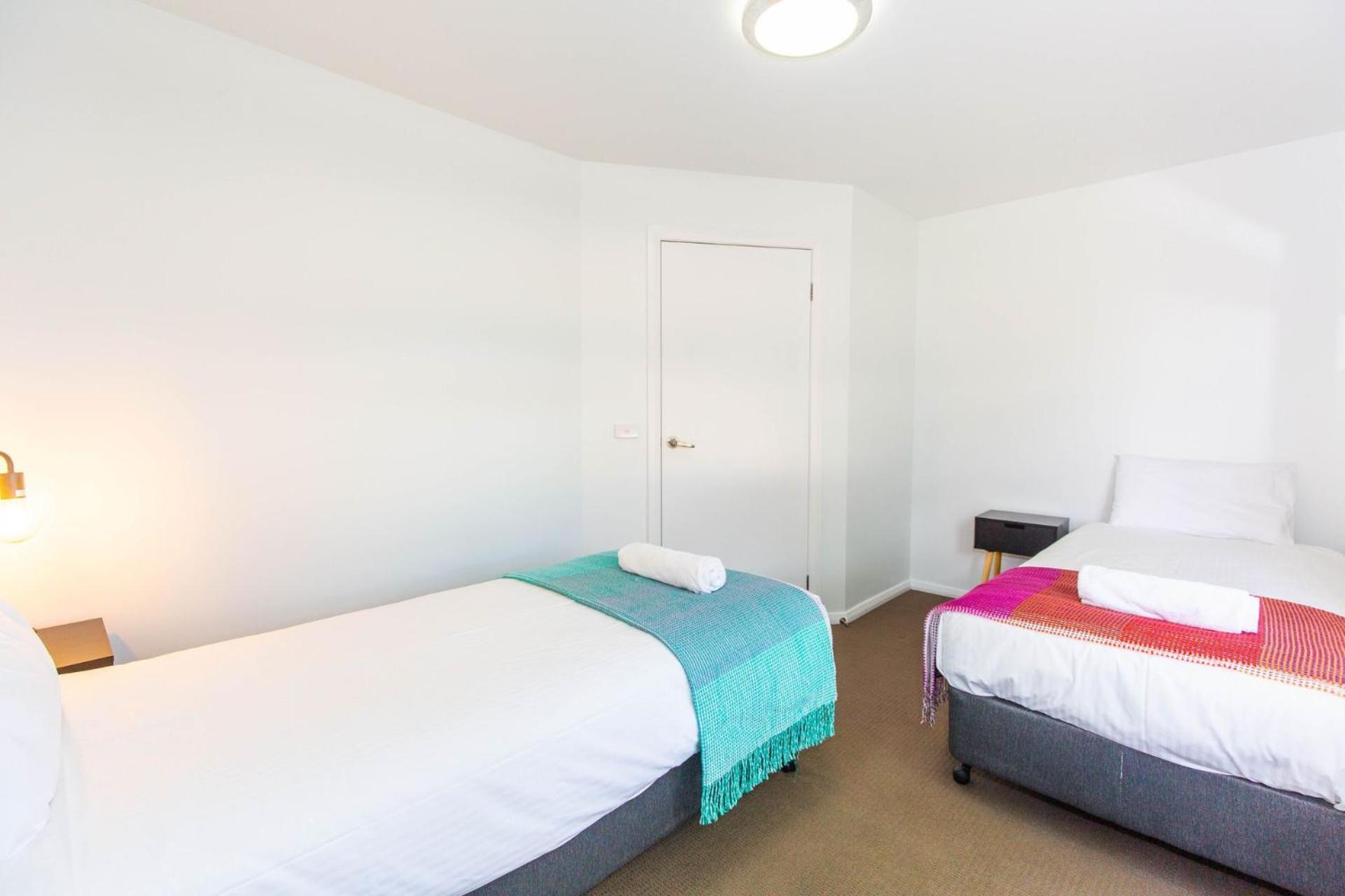 25A Twynam Street