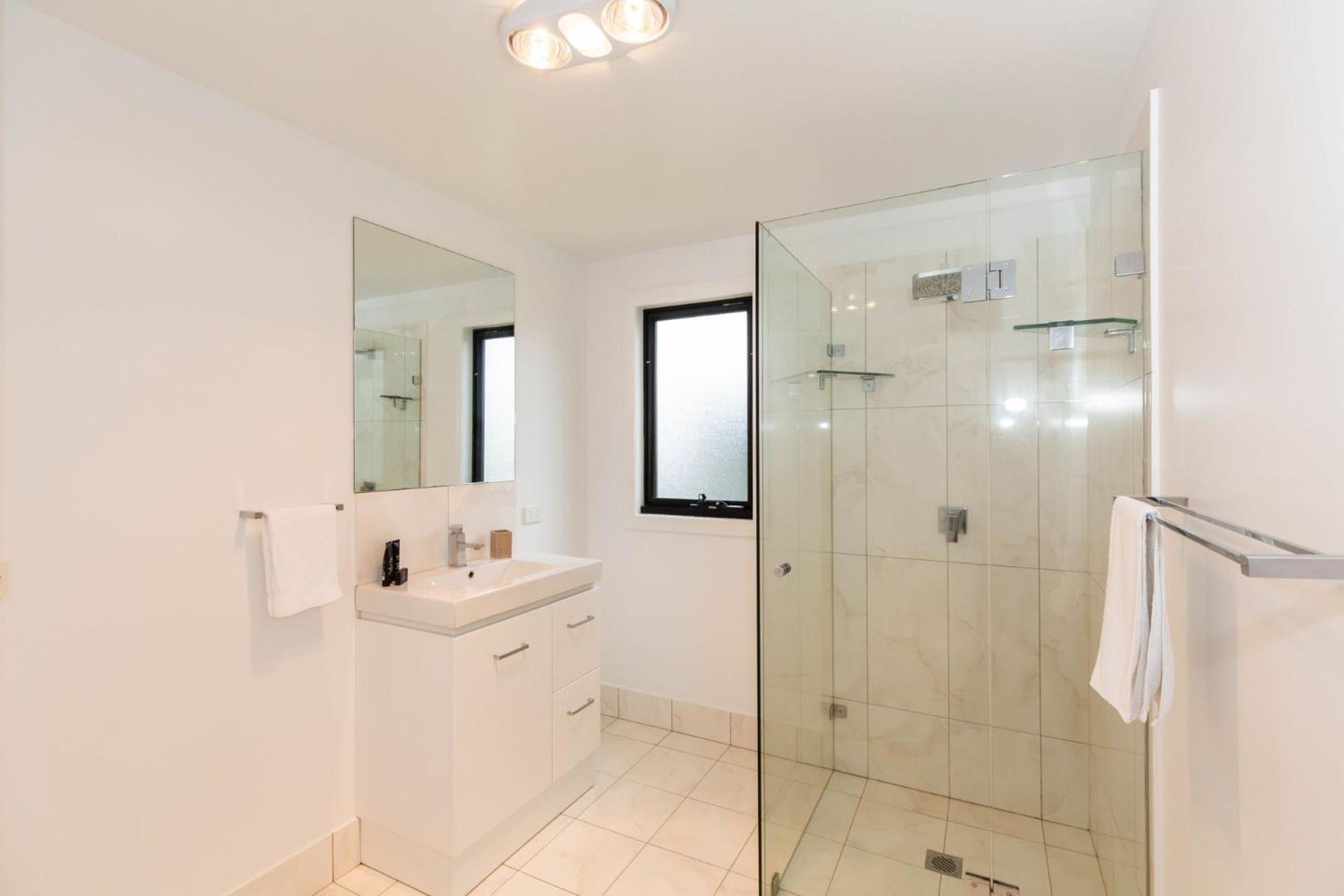 25A Twynam Street