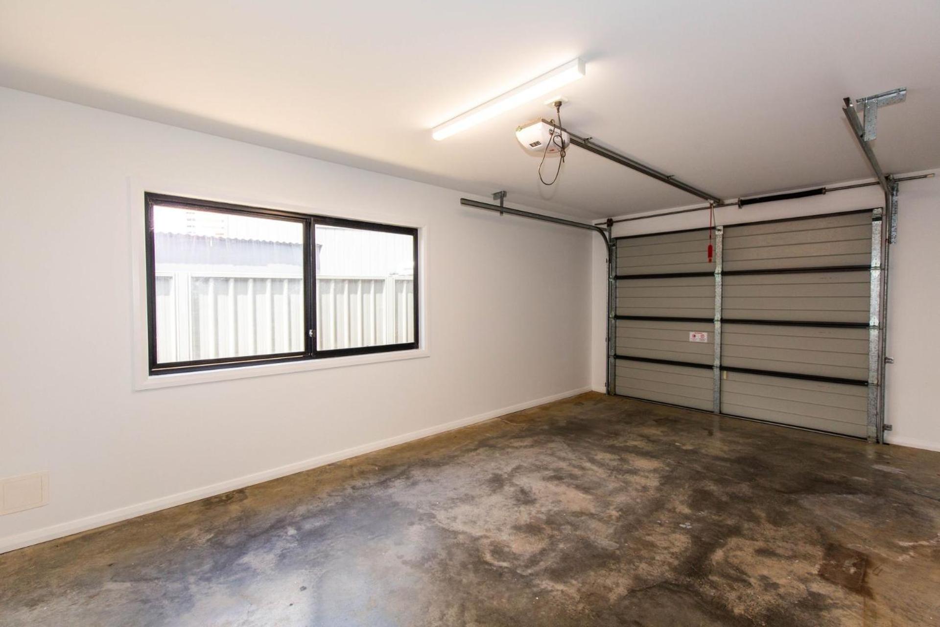 25A Twynam Street