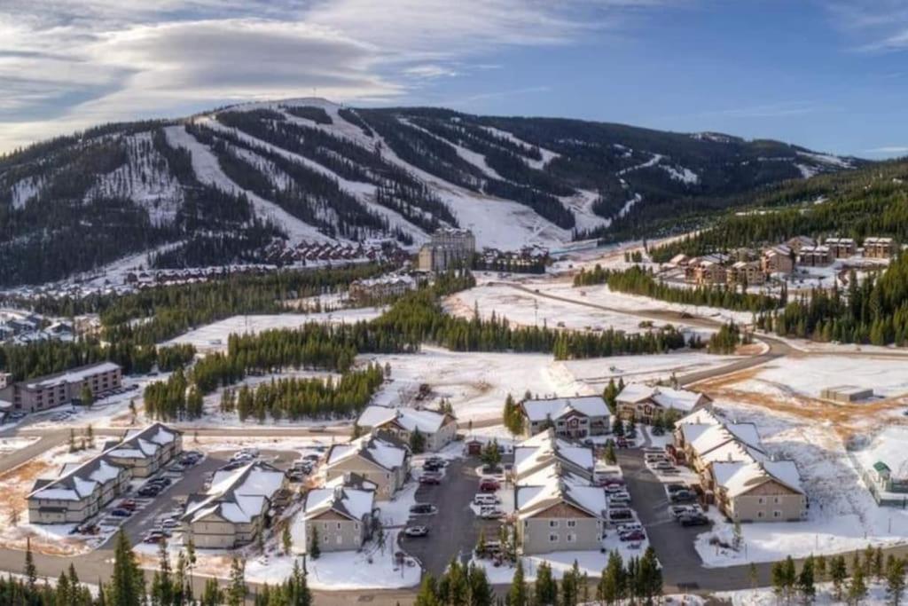 Cozy 2 BR Mountain View - walk to resort