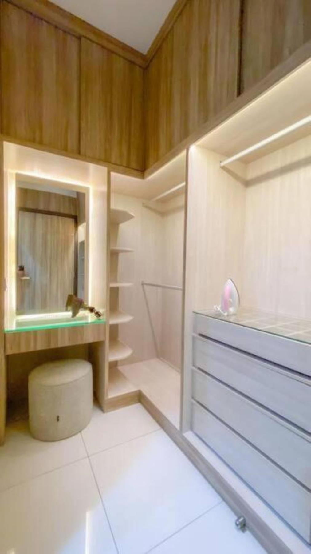 Premio Southkey 3BR Suite WiFi YT Netflix SeaView