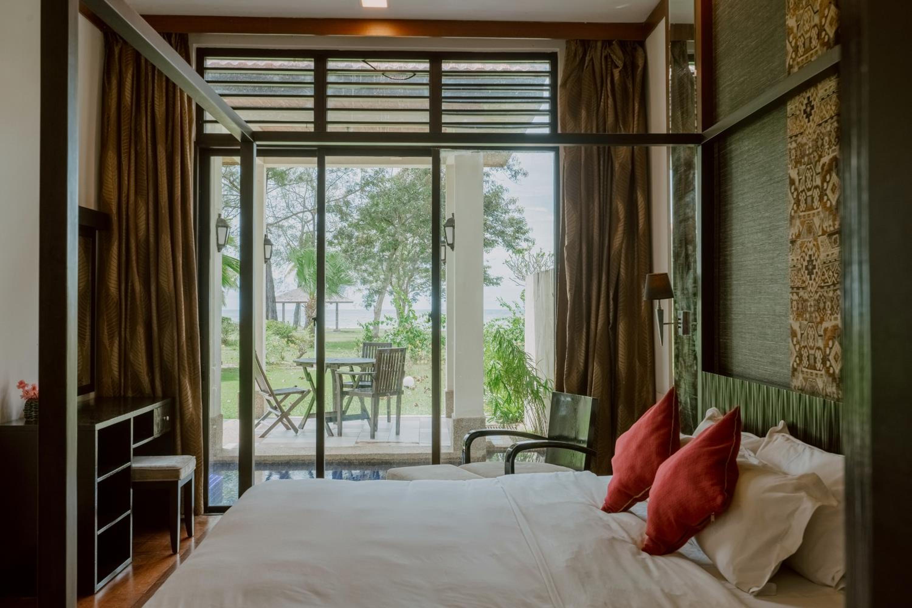 Borneo Beach Villa & Suite