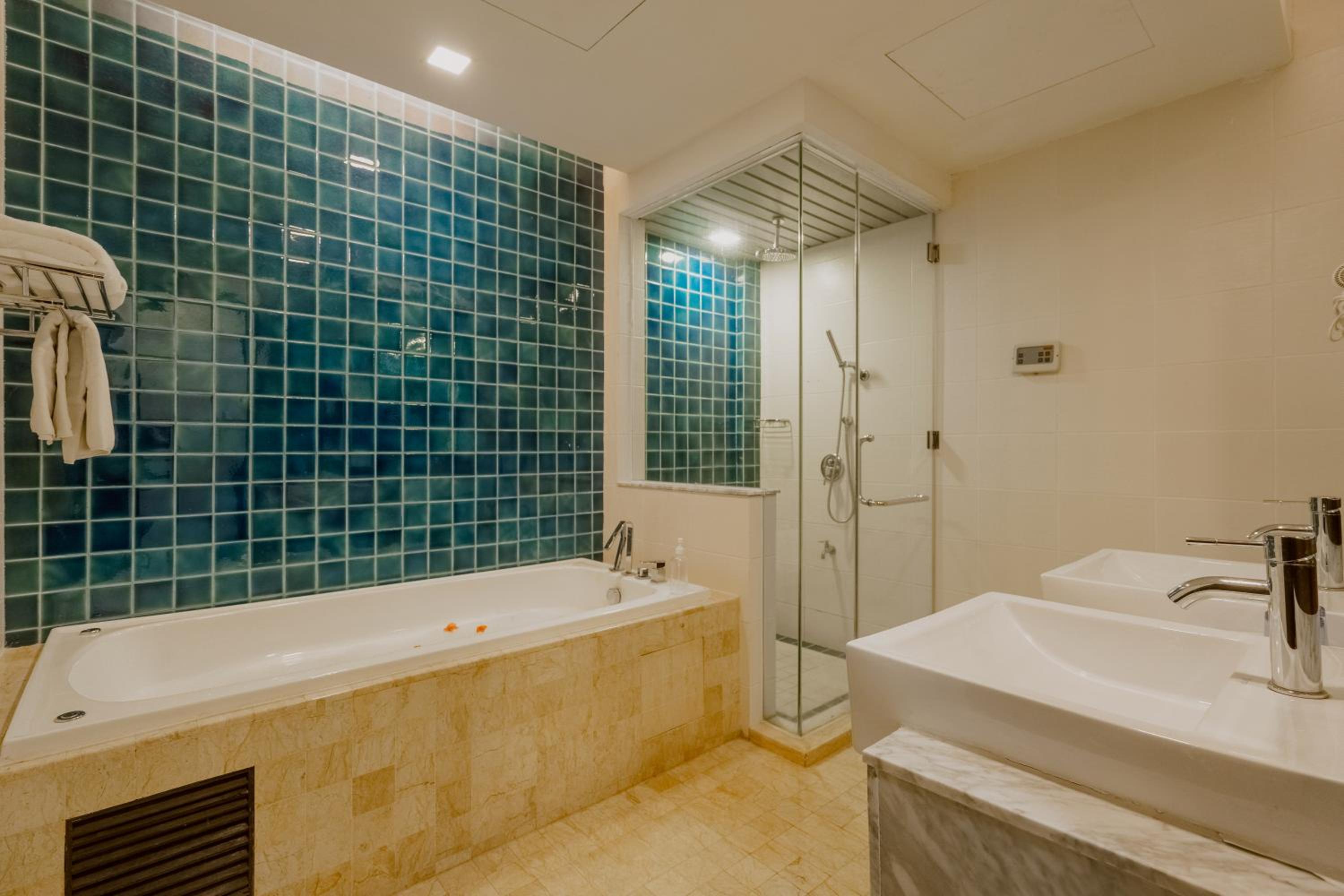 Borneo Beach Villa & Suite
