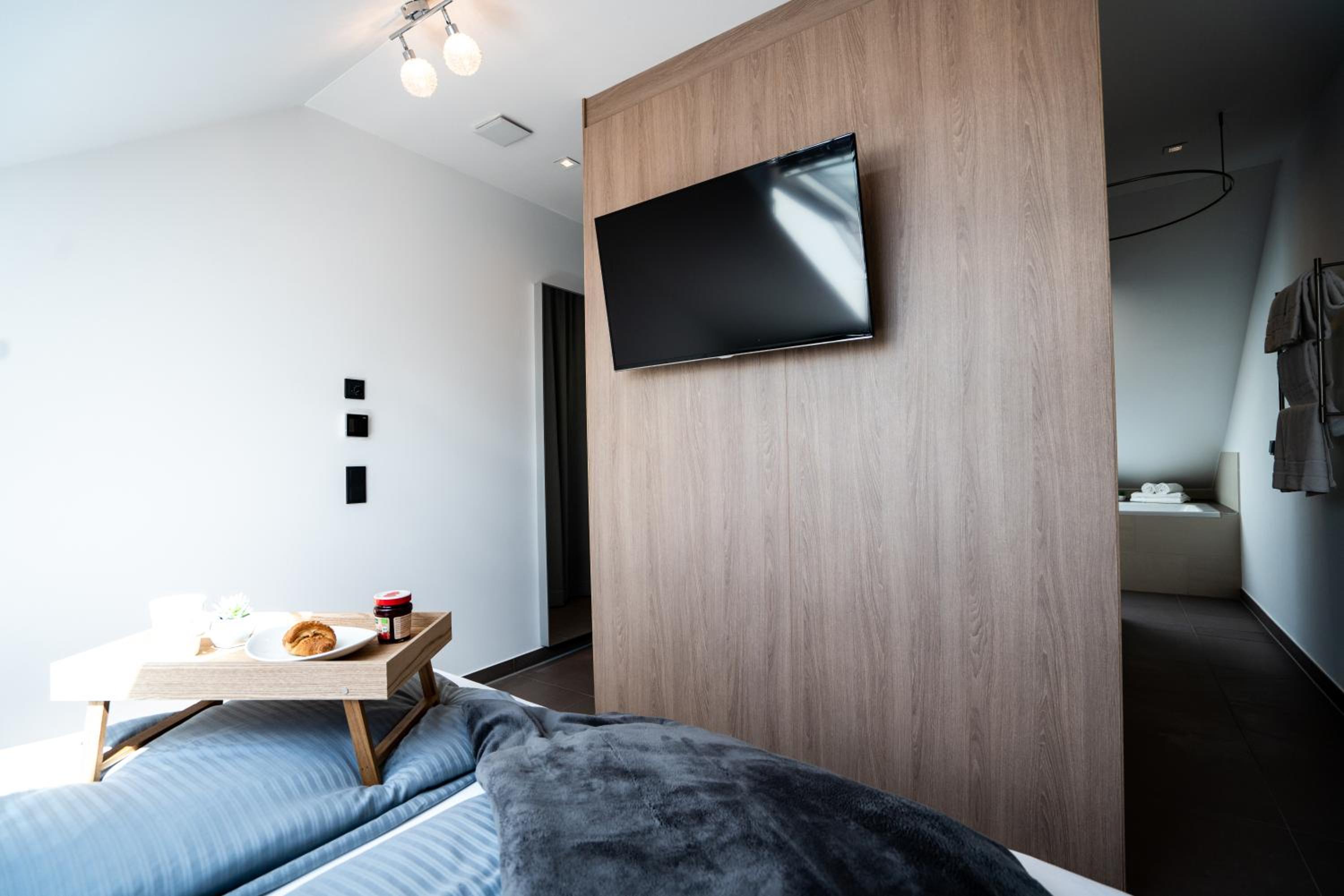 Max Lodging Serviced Apartments