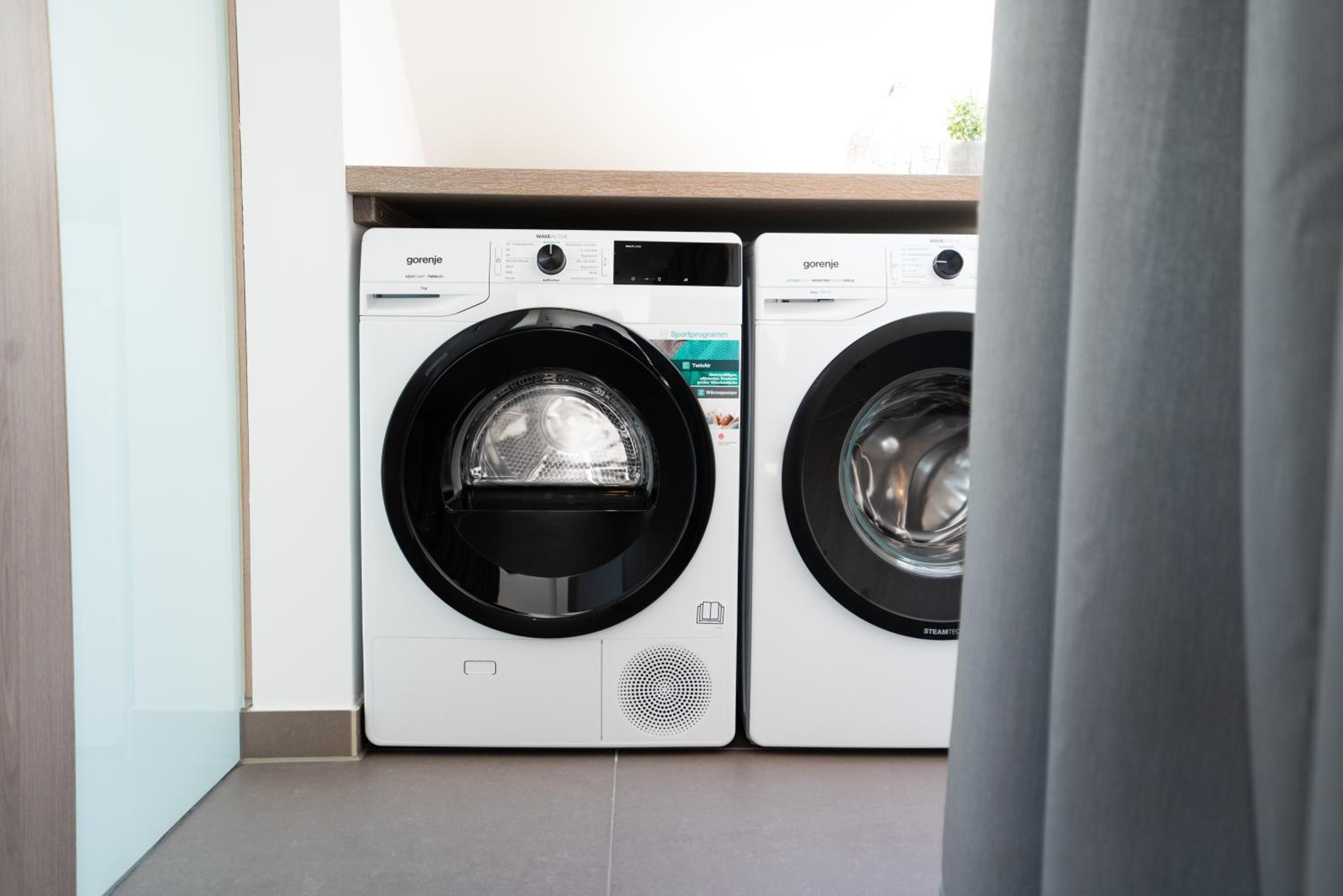 Max Lodging Serviced Apartments