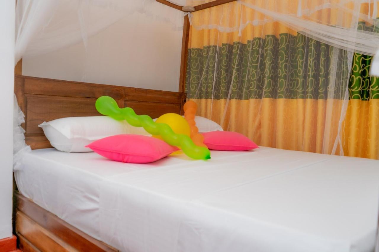 Rainforest Holiday Inn
