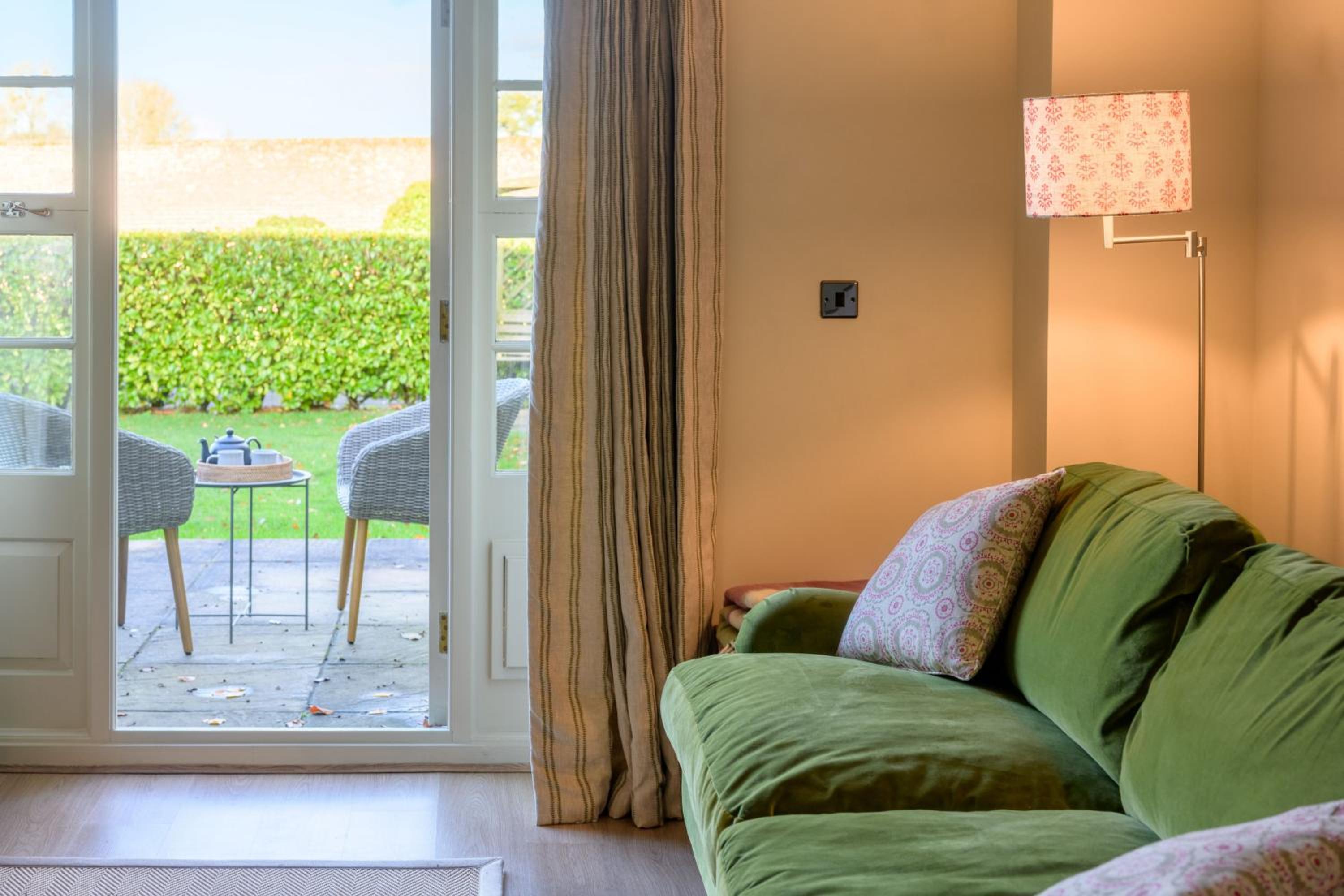 Lily Cottage by Big Skies Cottages