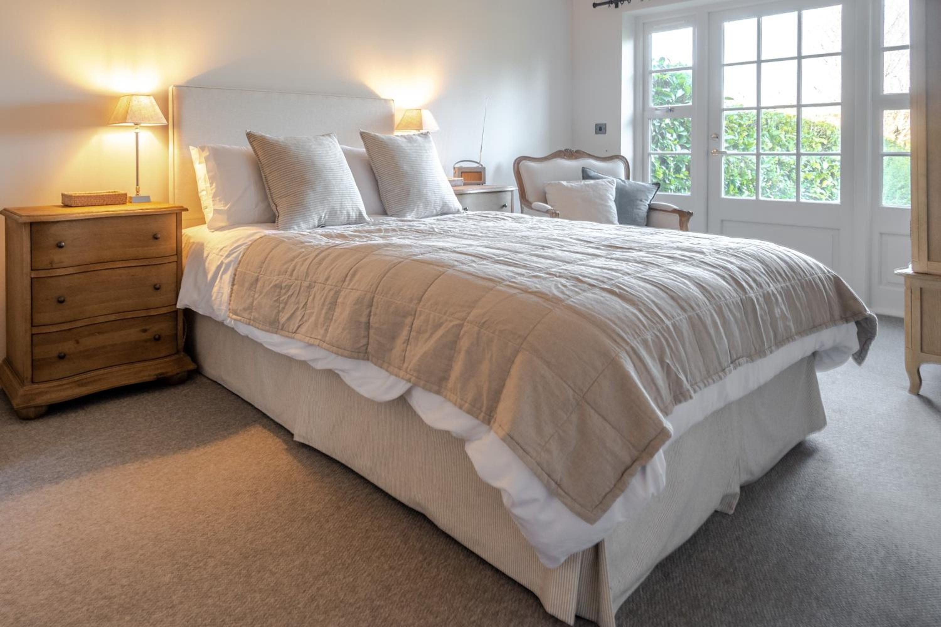 Lily Cottage by Big Skies Cottages