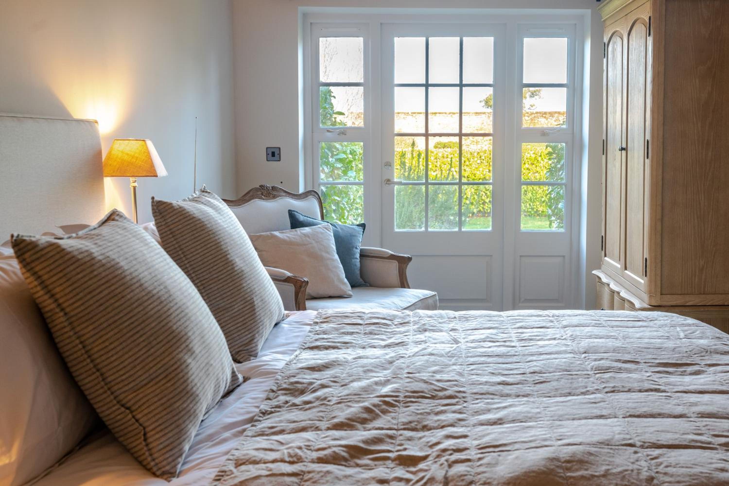 Lily Cottage by Big Skies Cottages