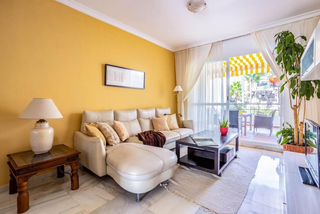Marbella Vacations - OleHolidays Senorio Gonzaga junto a Puerto Banus - Property Image 12