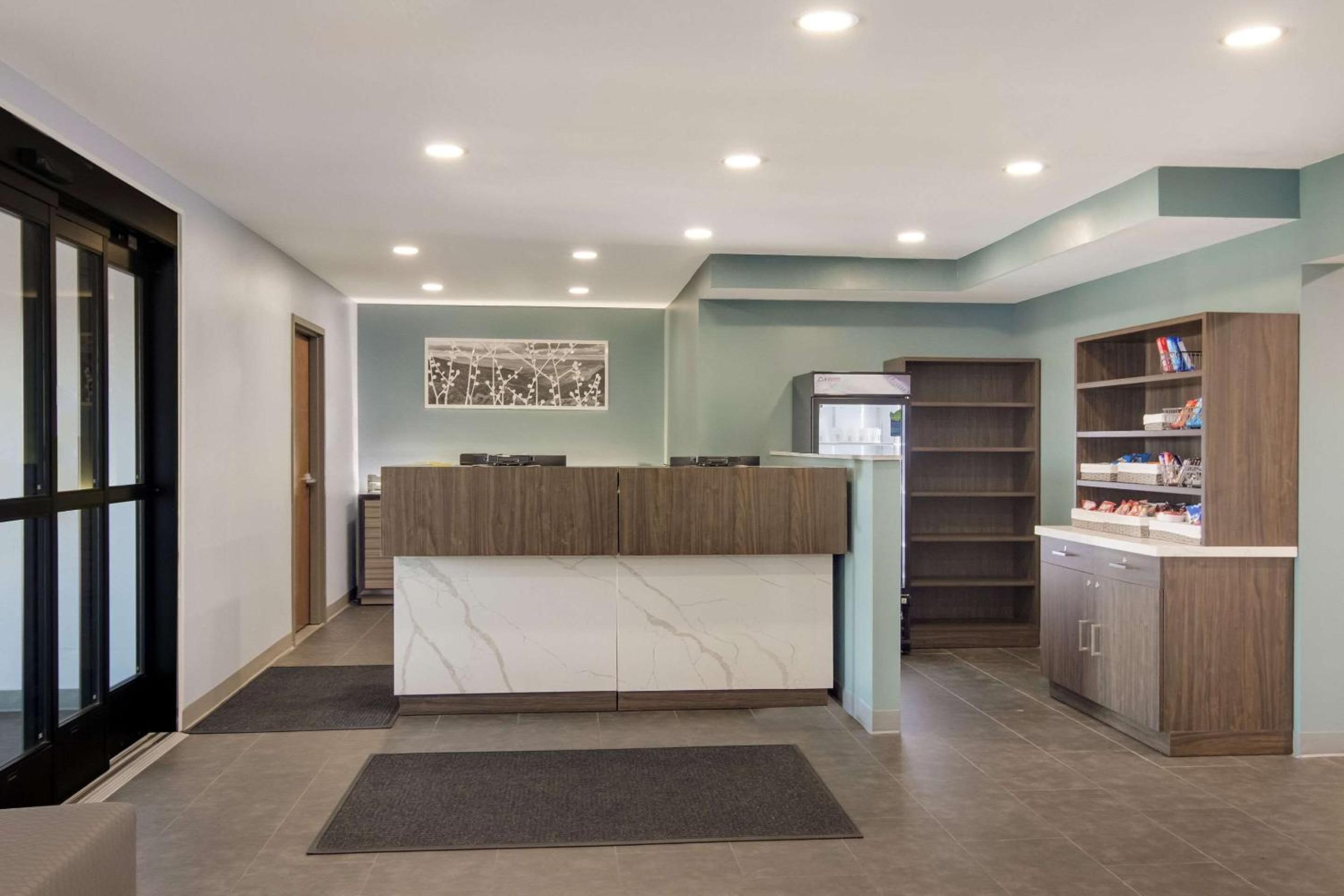 Sleep Inn  Suites Clarion, PA near I-80 - Property Image 23