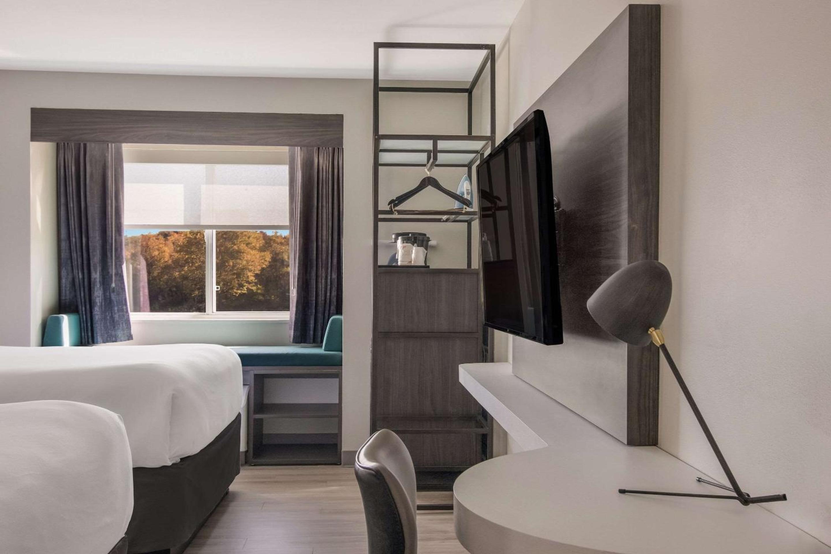 Sleep Inn  Suites Clarion, PA near I-80 - Property Image 32