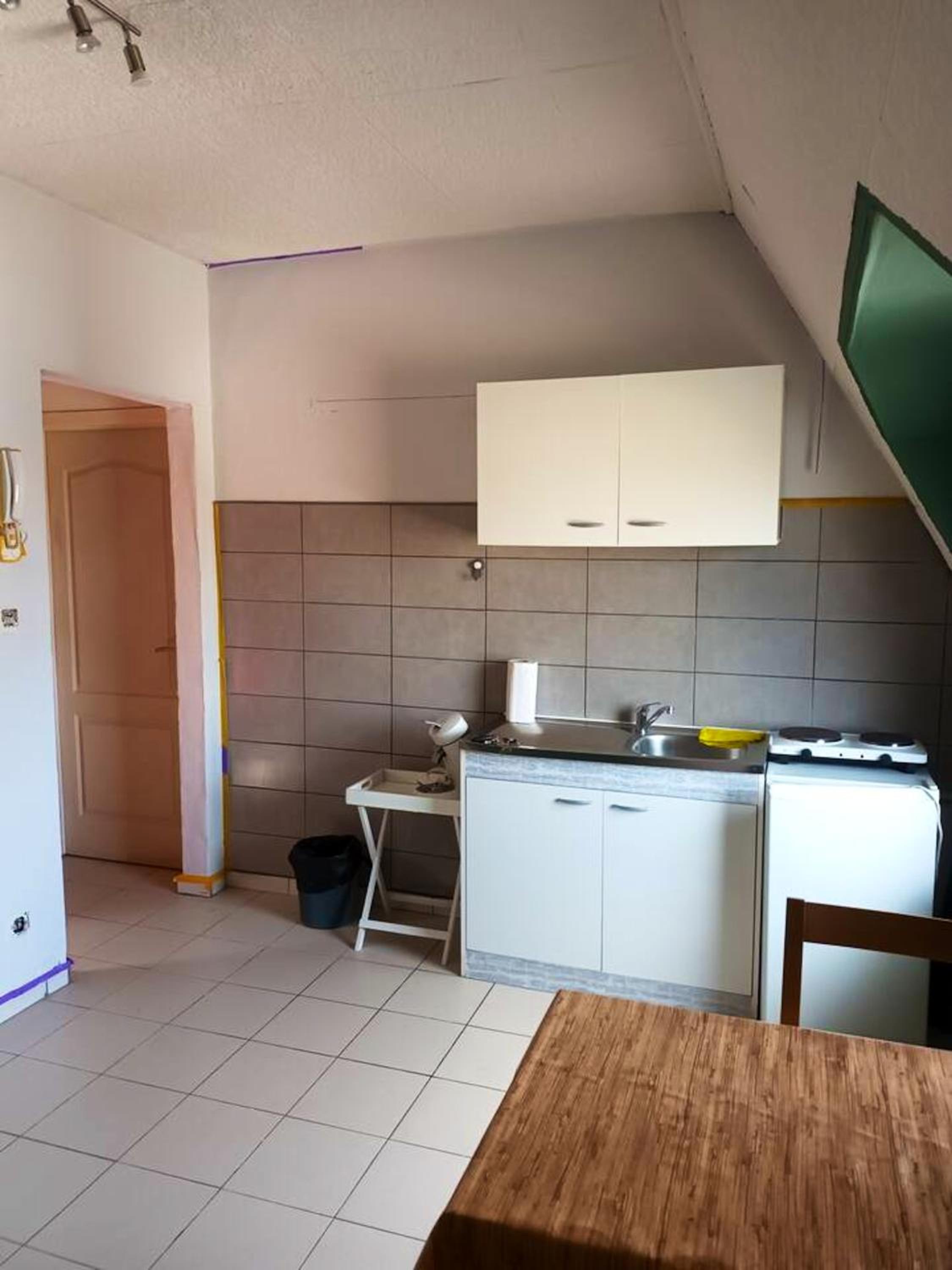 Modern studio in Saint-Nicolas, 35m², city view, parking