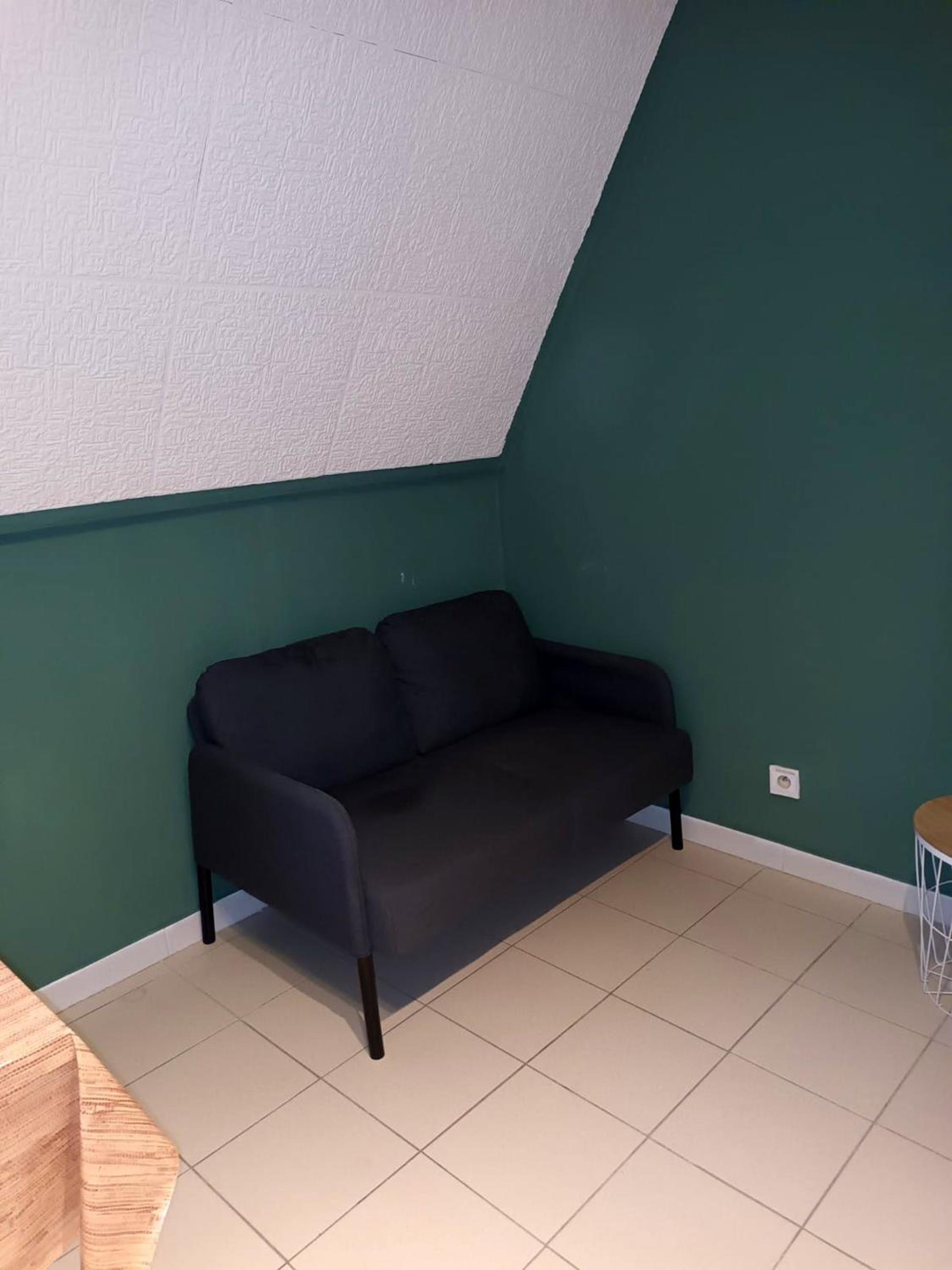 Modern studio in Saint-Nicolas, 35m², city view, parking