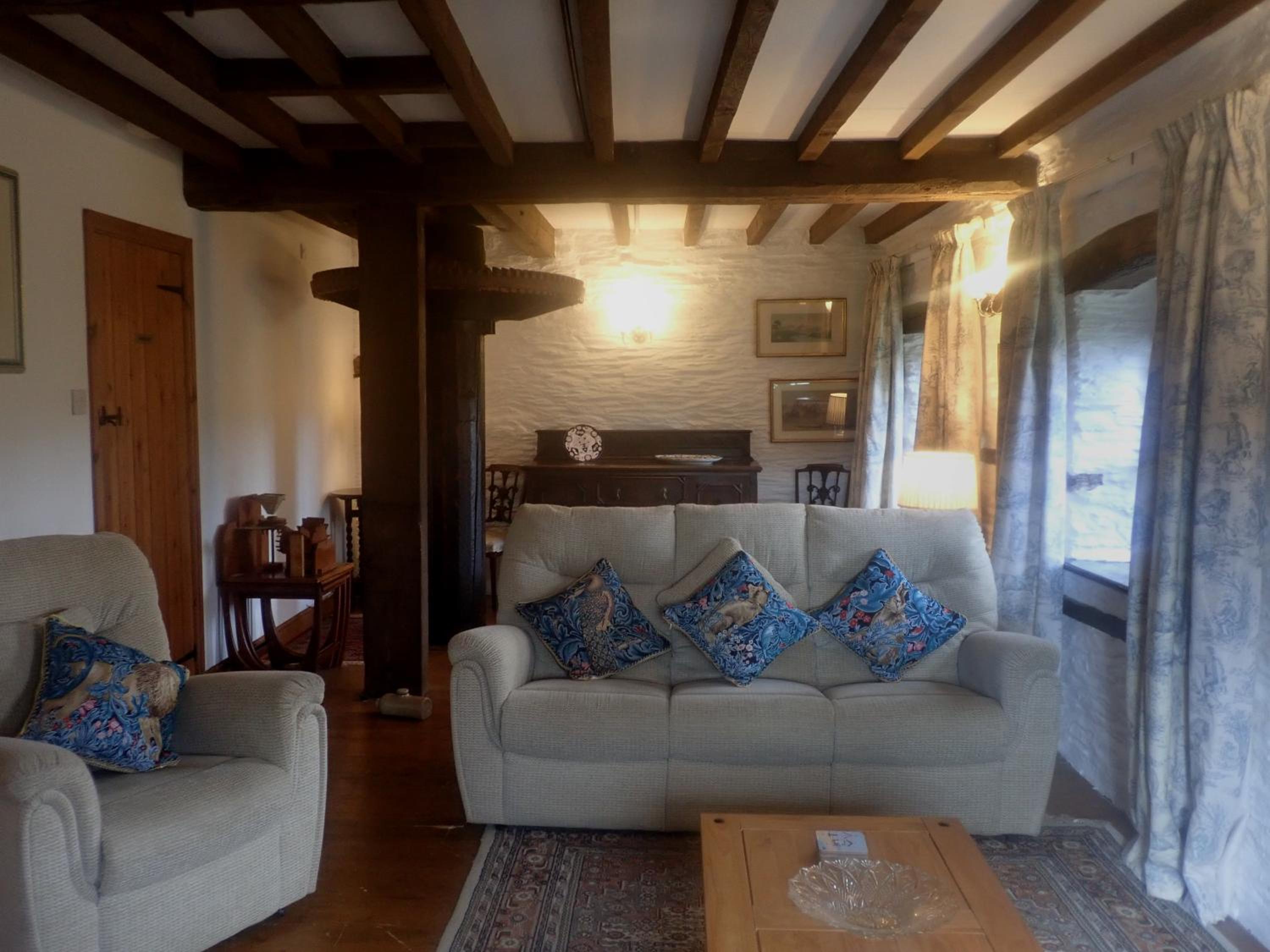 Beautiful 15th Century Watermill - lovely location view 4