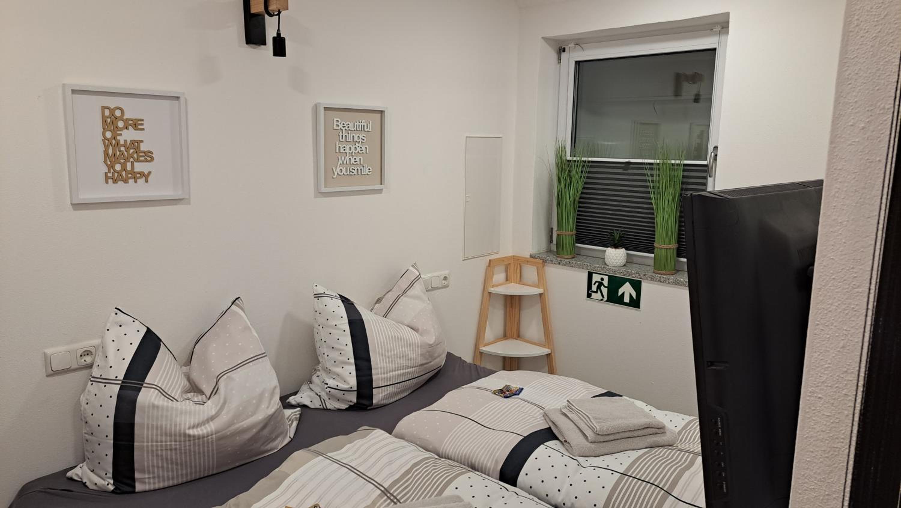 Appartment-Ferienwohnung mit Küche, Bad, WLAN, Klimaanlage, Modern eingerichtet