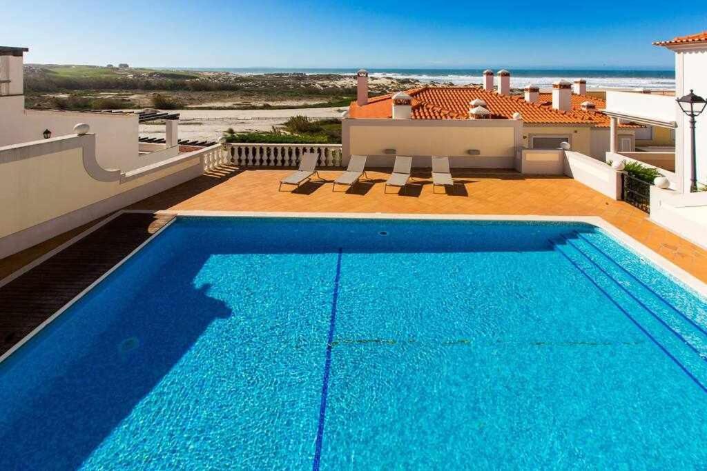 T2 sea view, pool, golf, private terrace, Praia del Rey, Óbidos A1 view 2