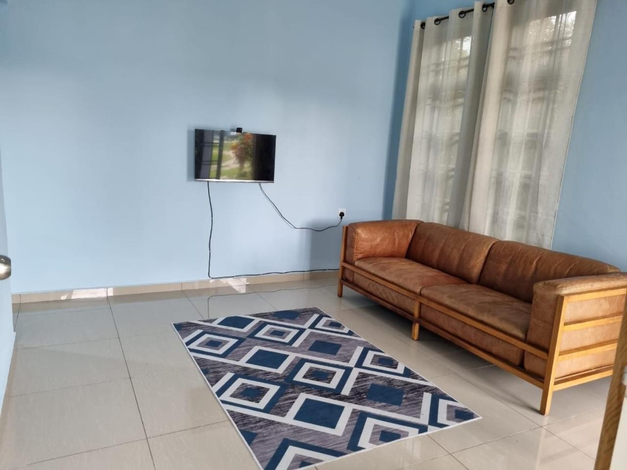 Rafi homestay chenderong balai