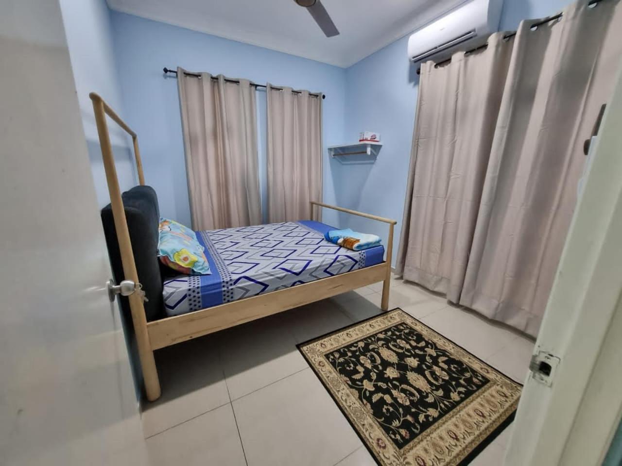 Rafi homestay chenderong balai