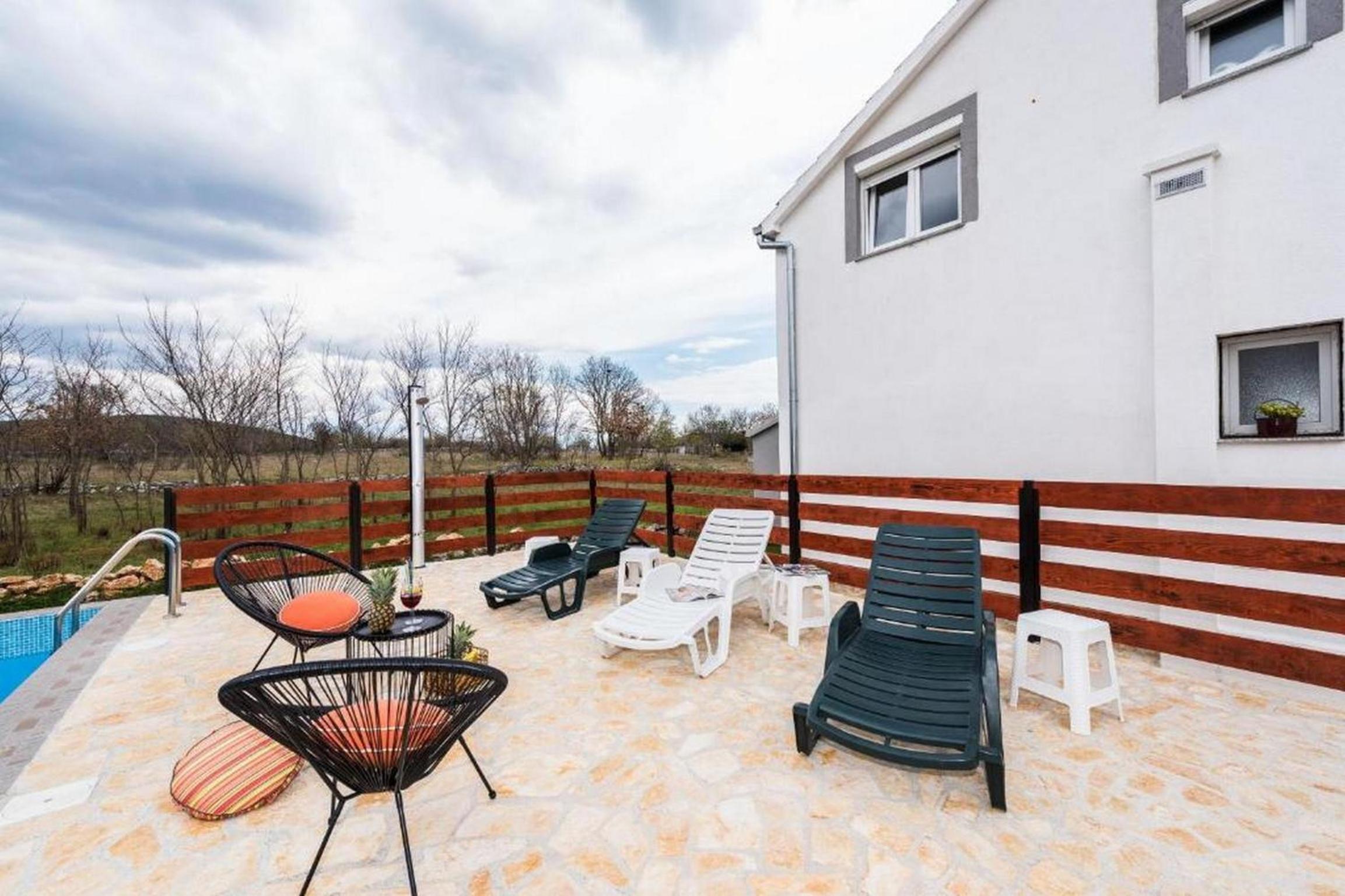 Holiday Home Romeo view 3