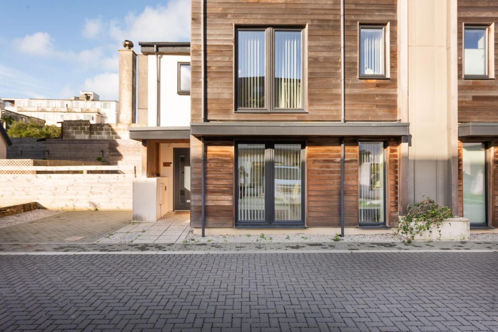 Artemis House