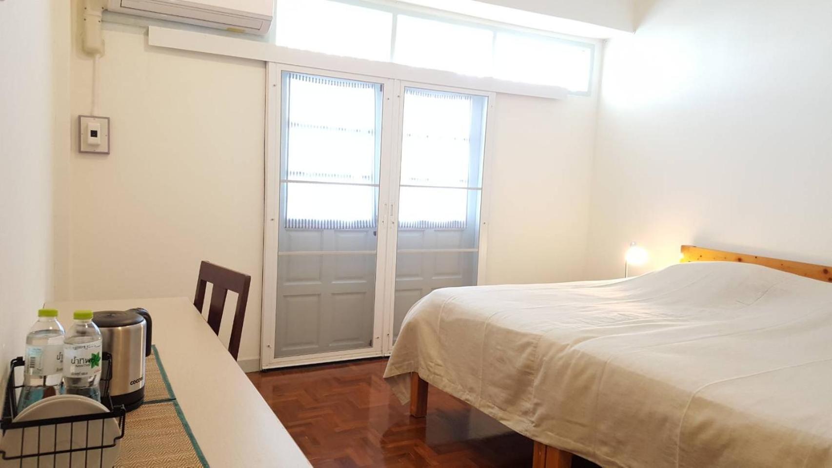 The Commonroom CNX