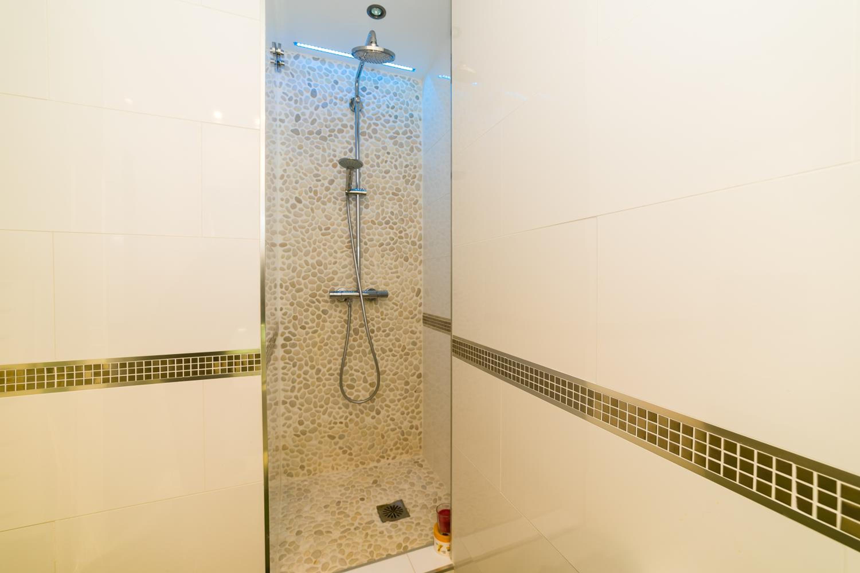 weforyou 2 BEDROOMS PENTHOUSE AT MALAGA CENTER