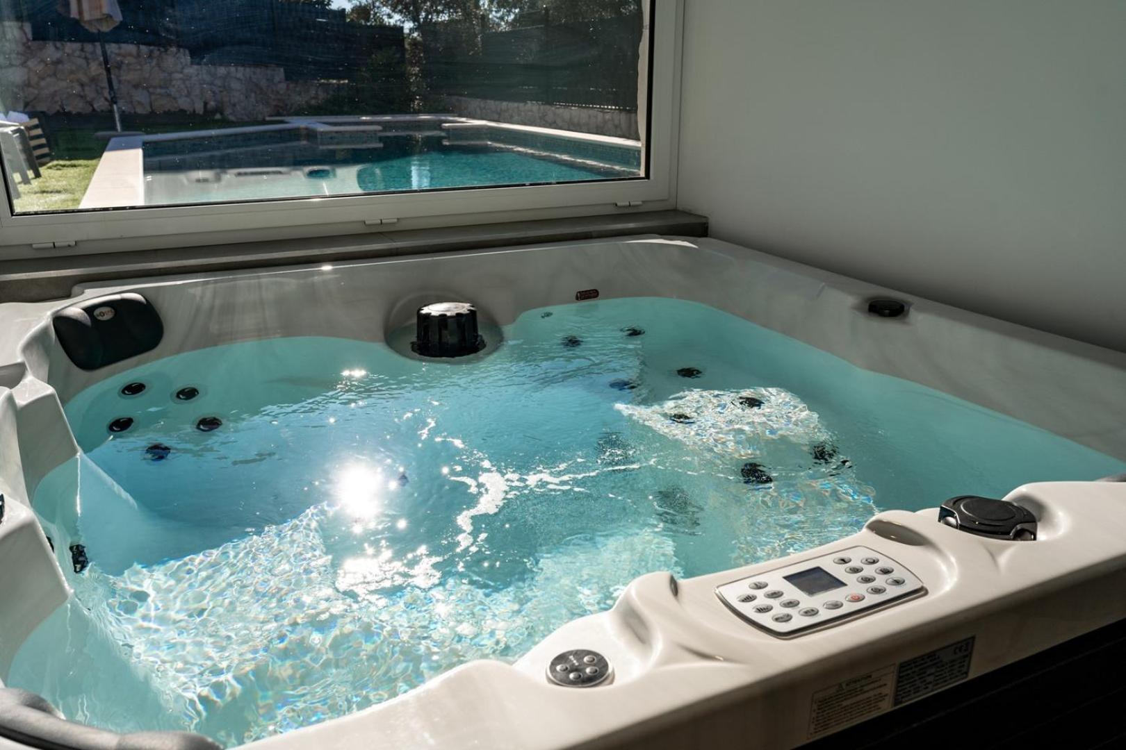 Villa Moreta with heated pool, Sauna, Hot-tub view 5