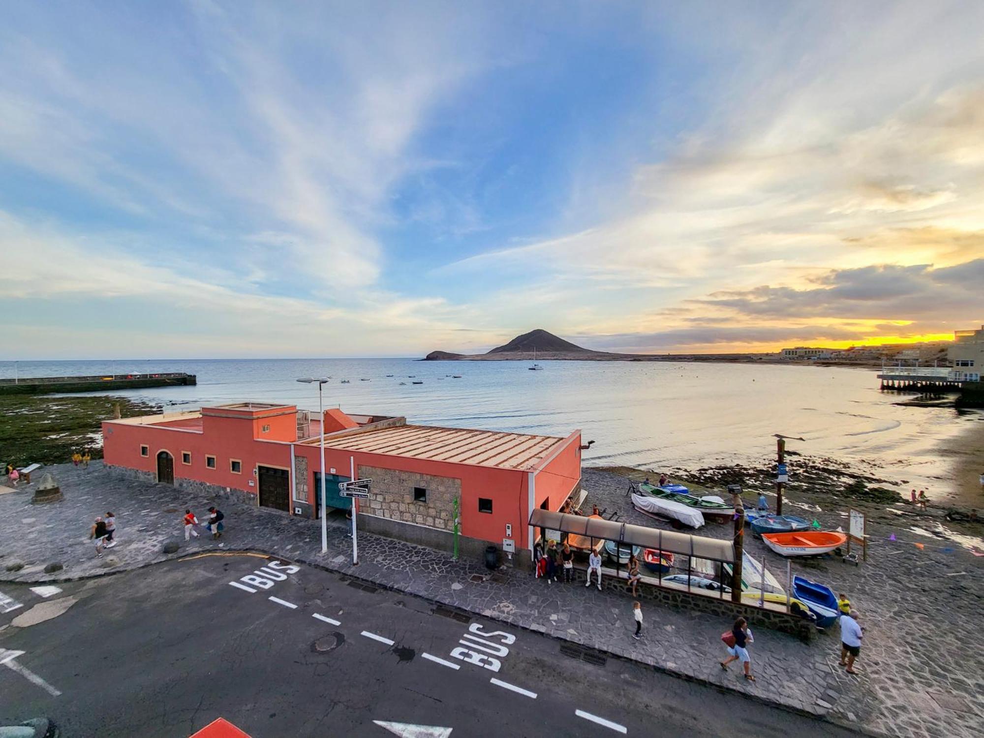 MEDANO4YOU Red Mountain Sea View Holiday Home