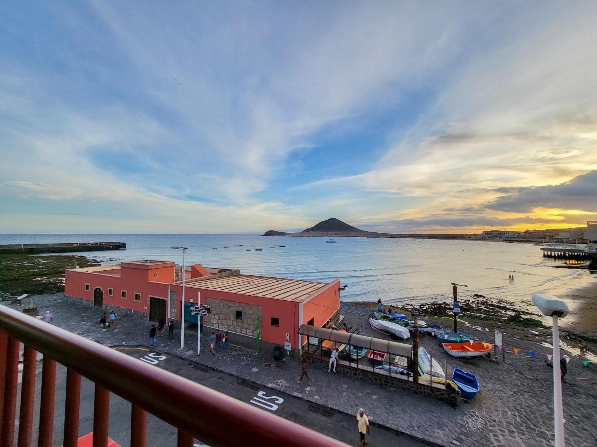 MEDANO4YOU Red Mountain Sea View Holiday Home