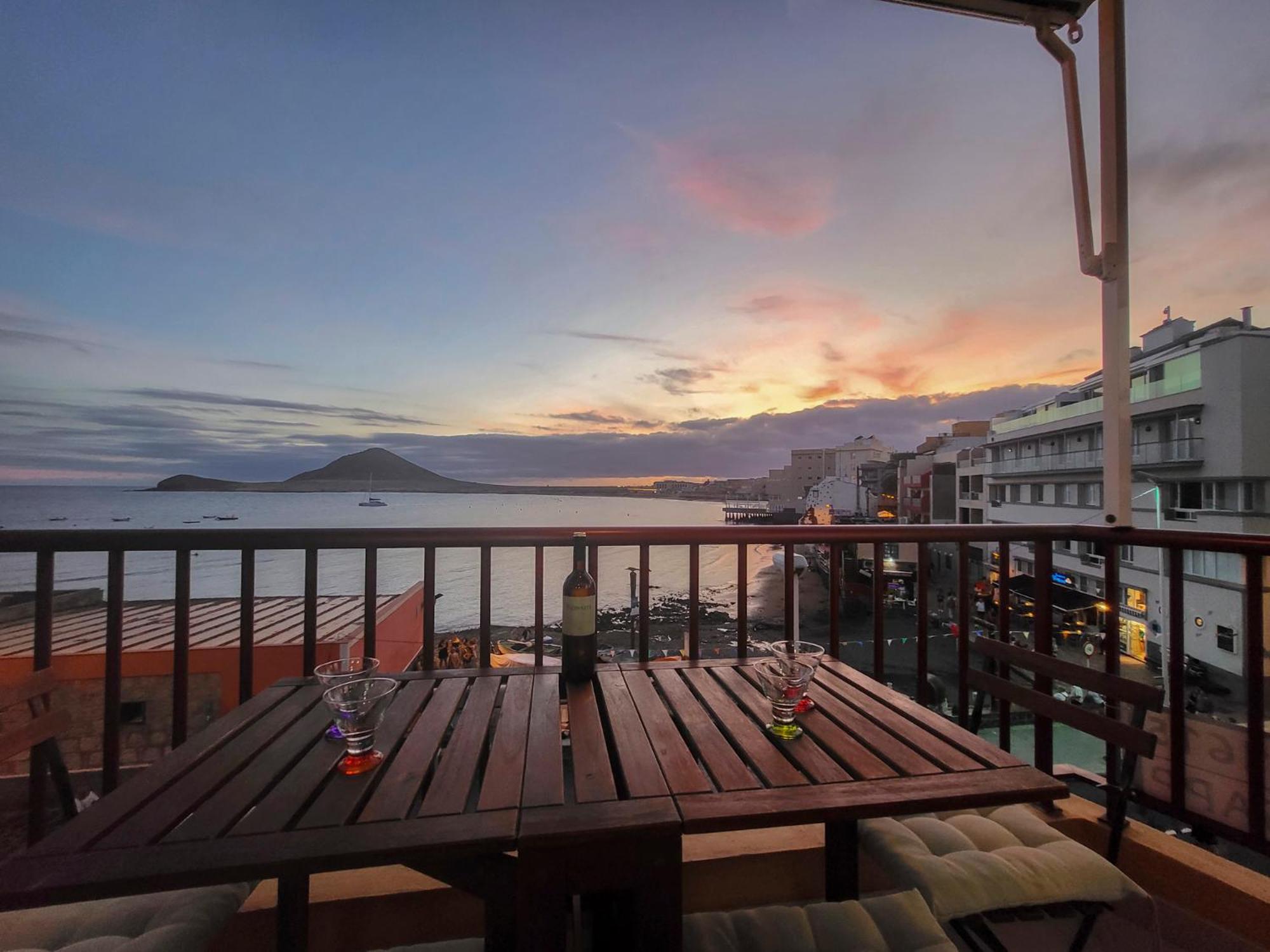 MEDANO4YOU Red Mountain Sea View Holiday Home