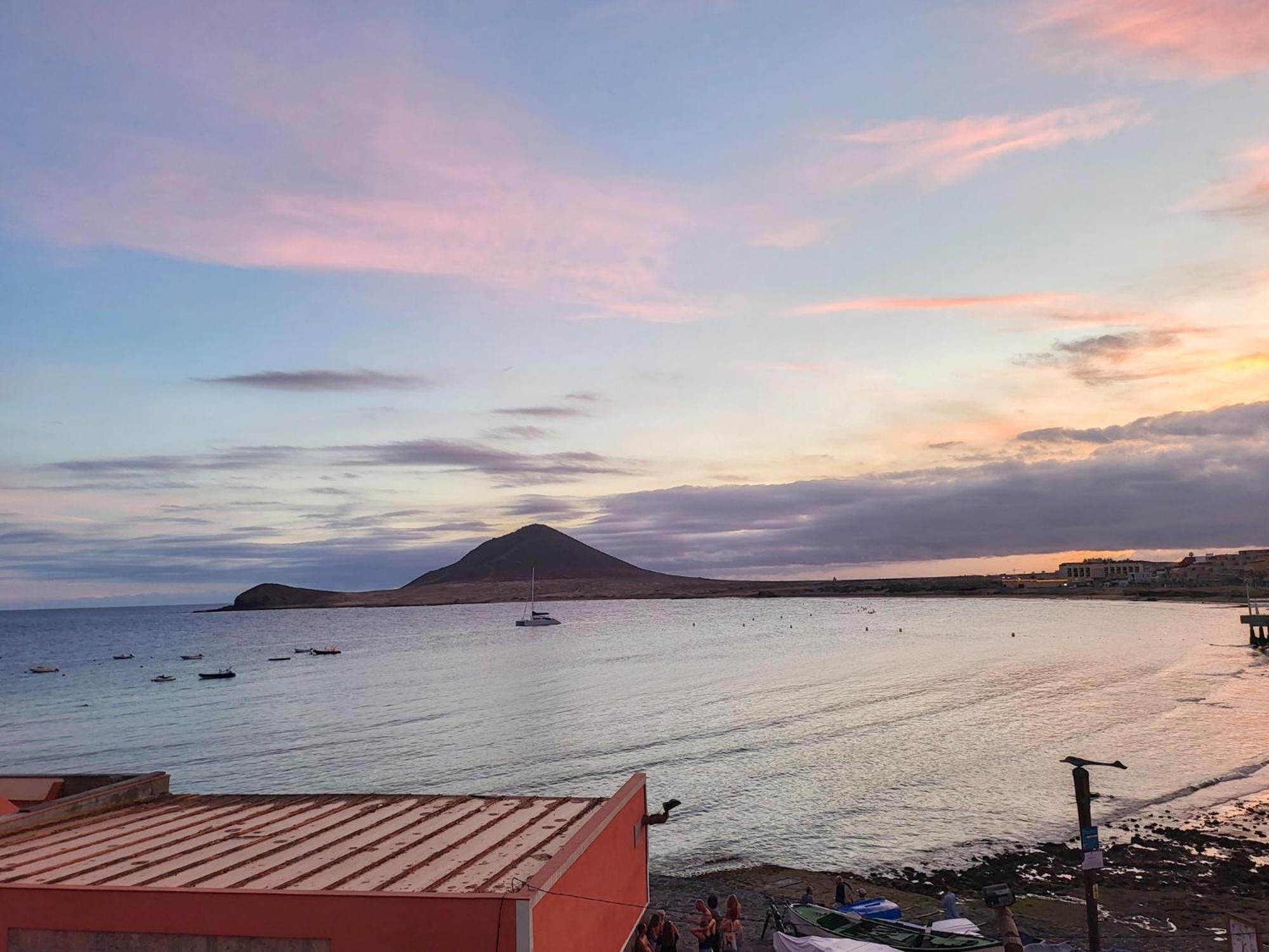 MEDANO4YOU Red Mountain Sea View Holiday Home