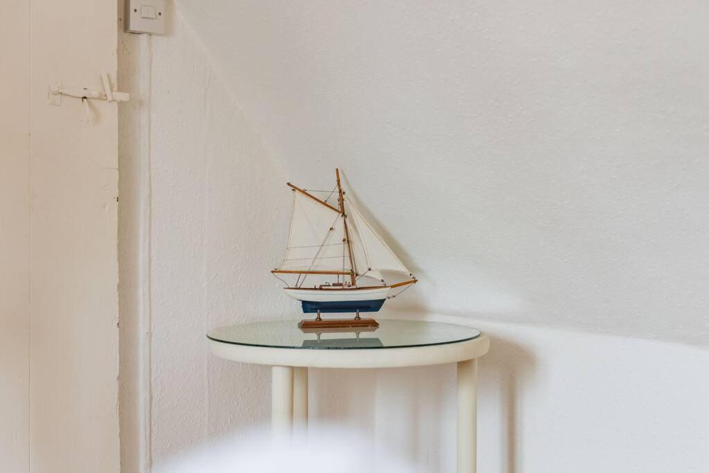 Lighthouse Cottage