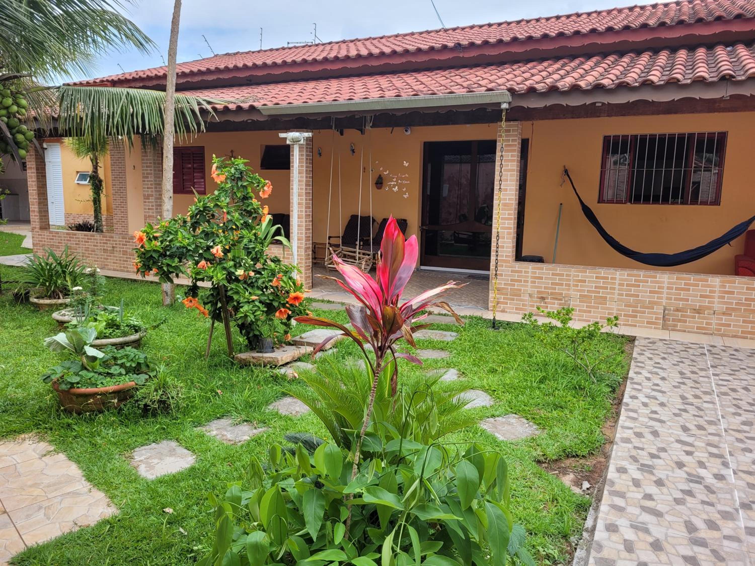 Casa de praia Jequitiba, 50 metros do mar com piscina!!ITANHAÉM!