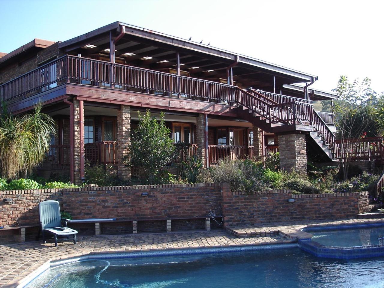 Acra-Retreat Mountain View Lodge