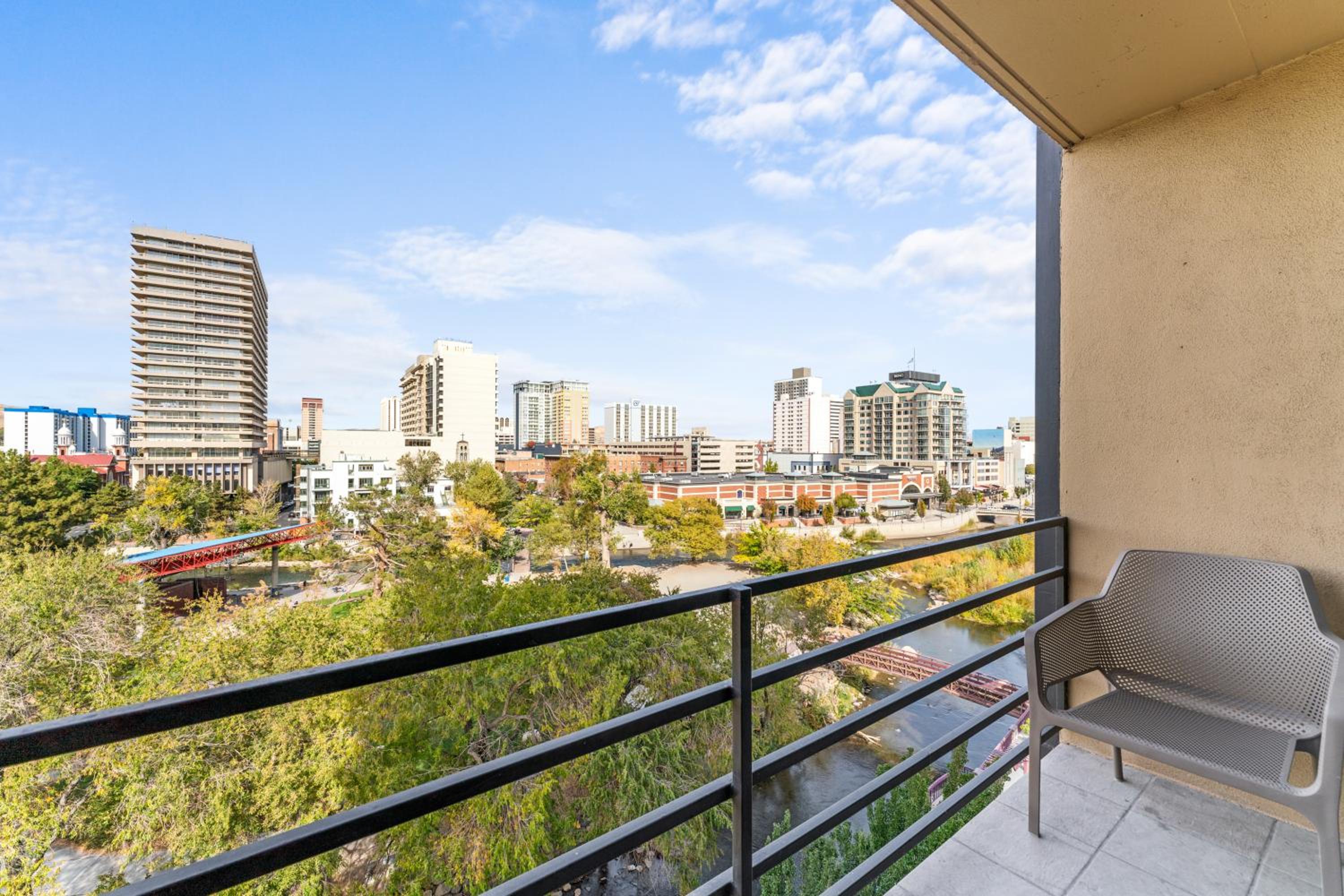 Panorama Place