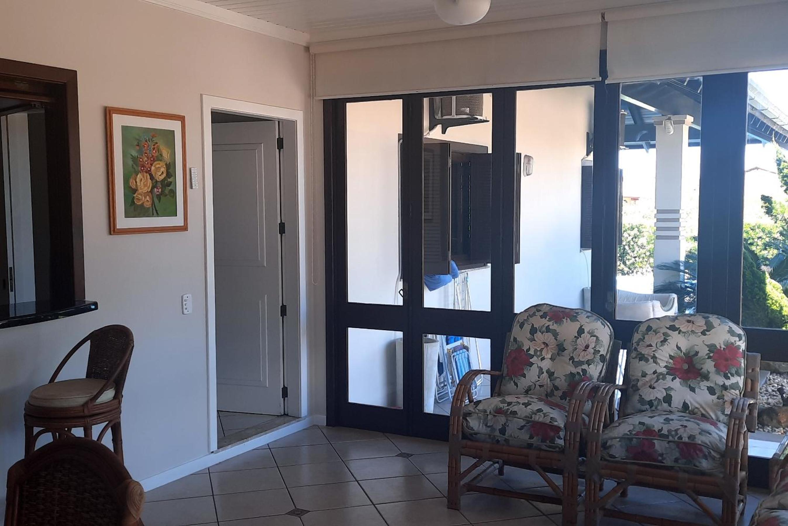 Linda Casa Temporada com Piscina
